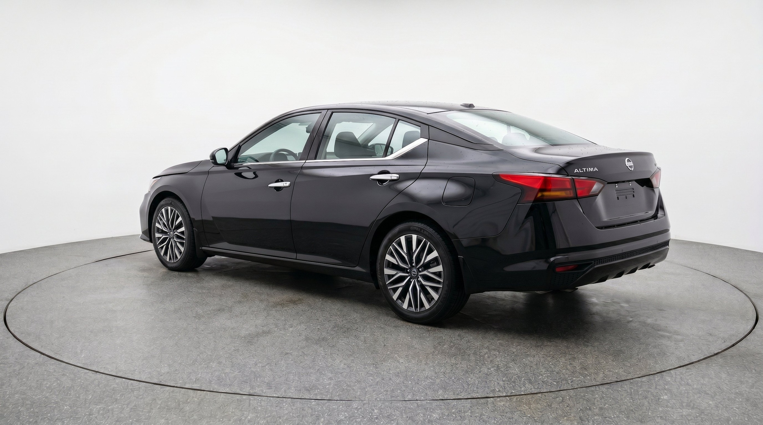 Thumbnail: 2025 Nissan Altima - 6