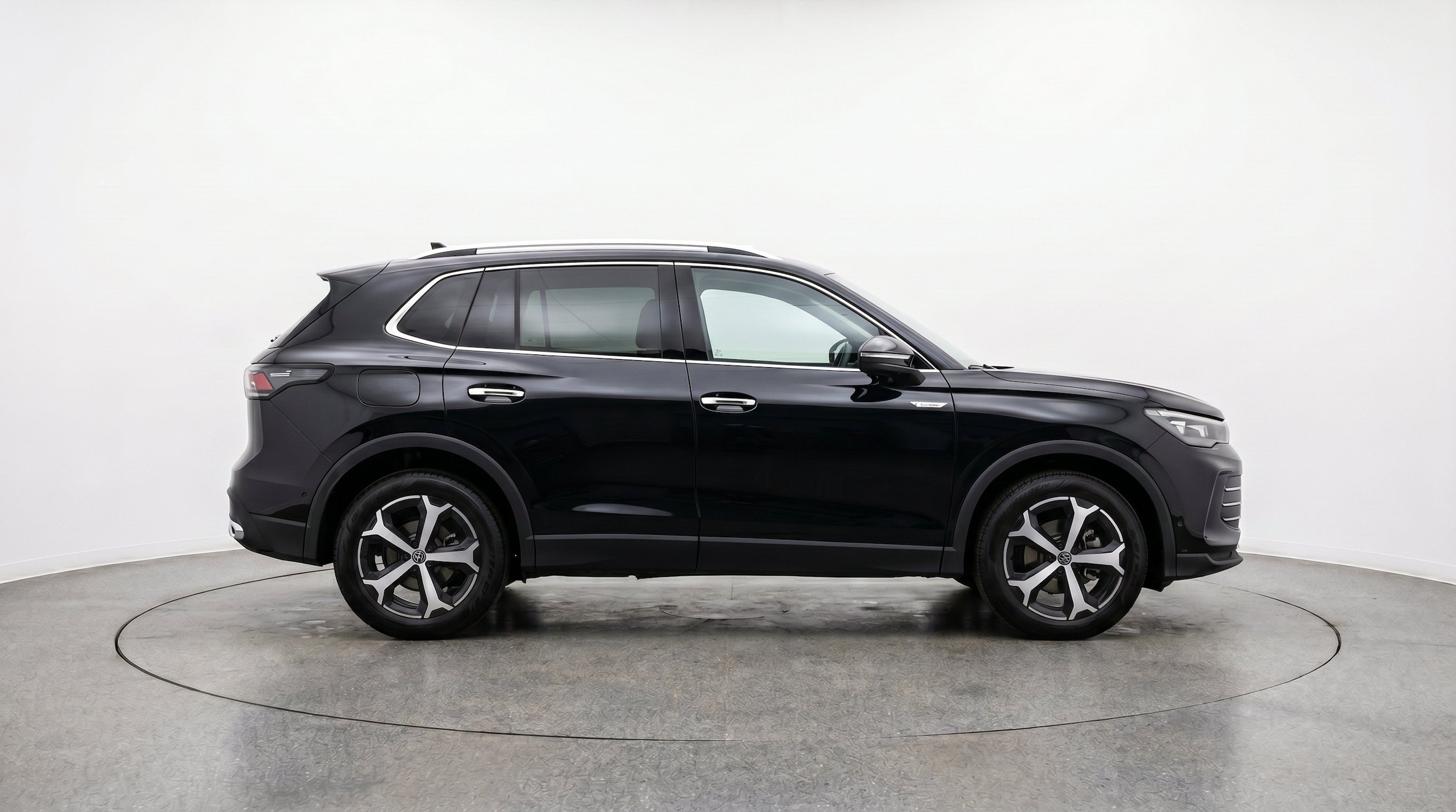 Thumbnail: 2026 Volkswagen Tiguan - 10