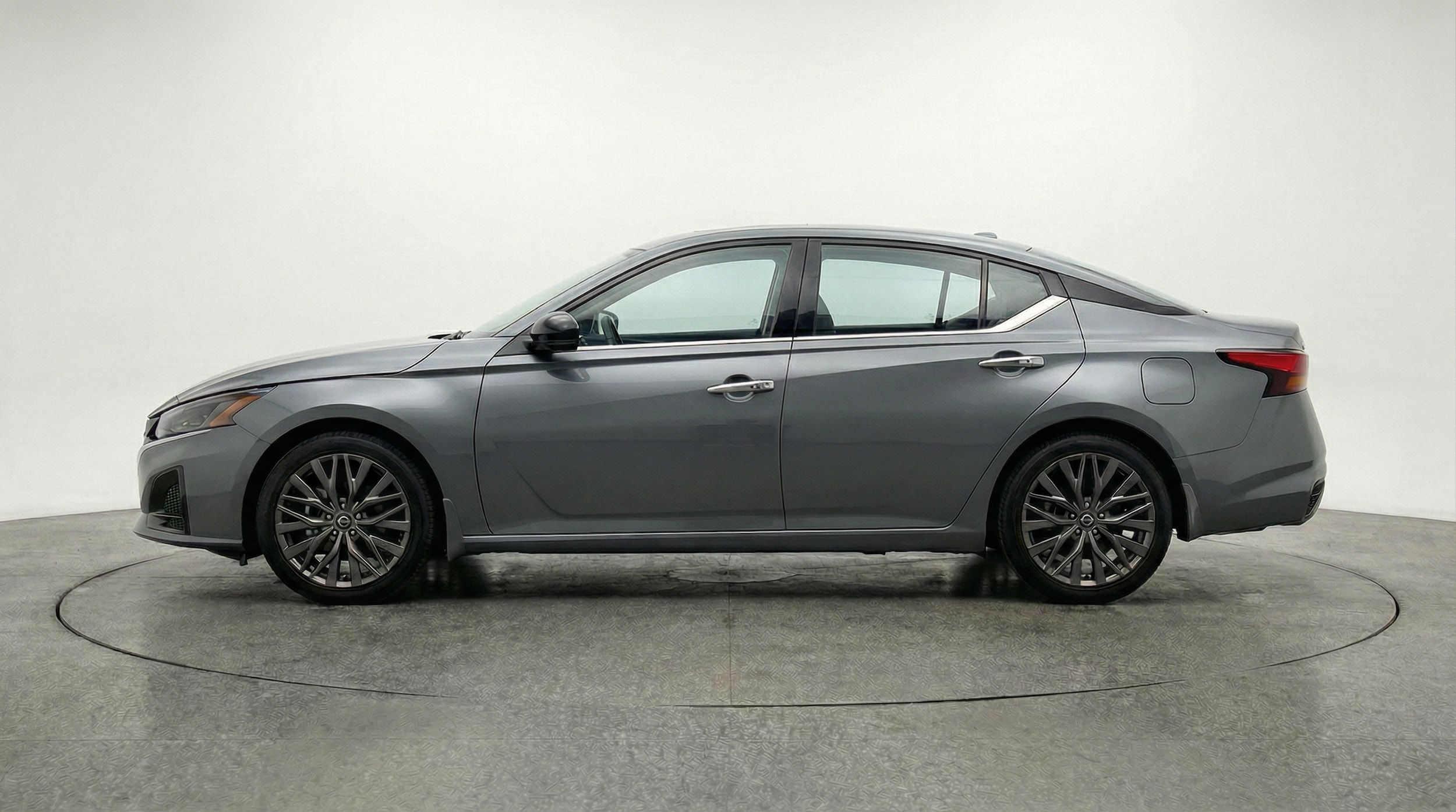 Thumbnail: 2025 Nissan Altima - 4