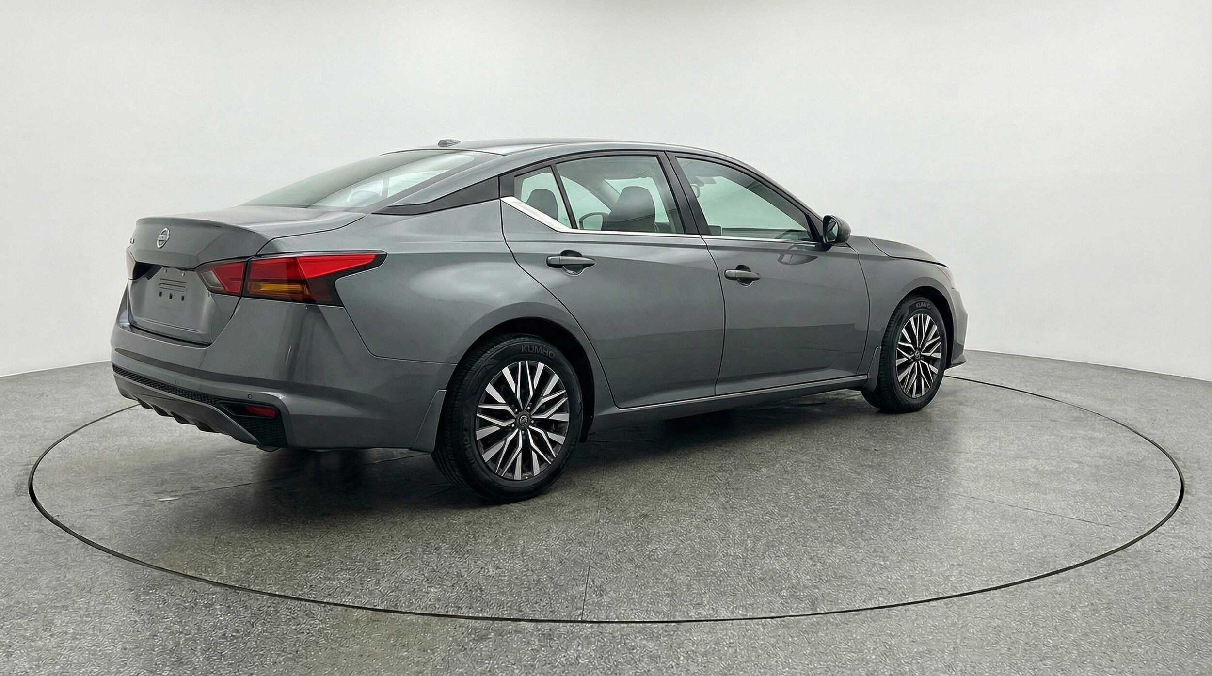 Thumbnail: 2025 Nissan Altima - 9