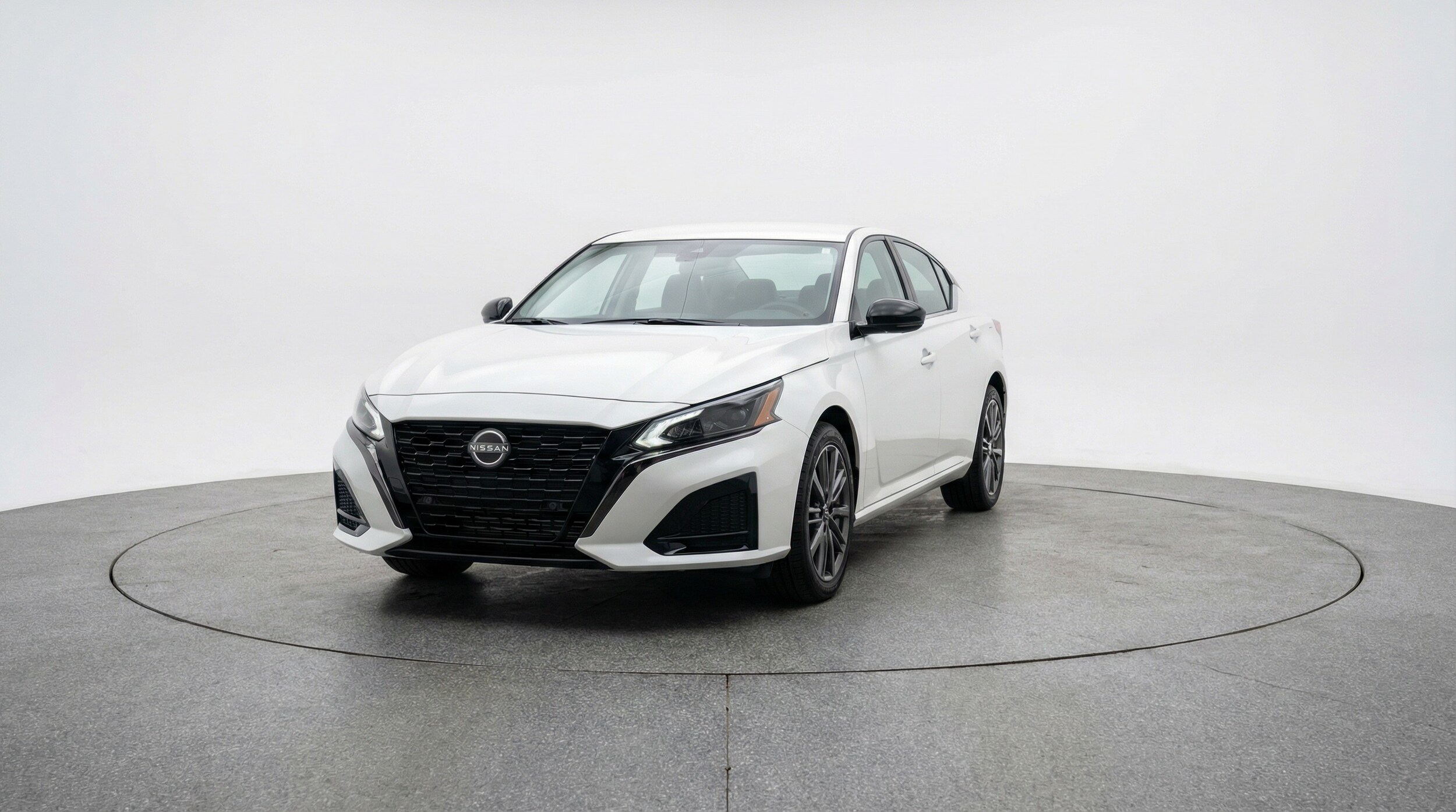 Thumbnail: 2025 Nissan Altima - 2