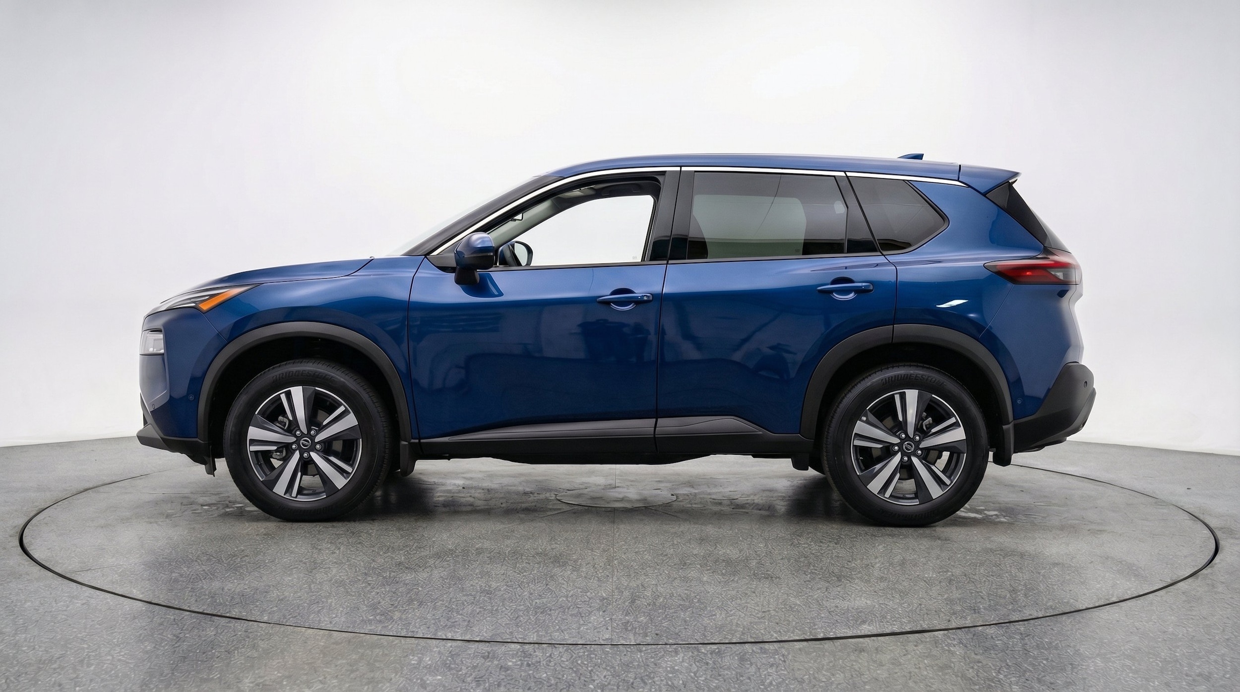 Thumbnail: 2026 Nissan Rogue - 5