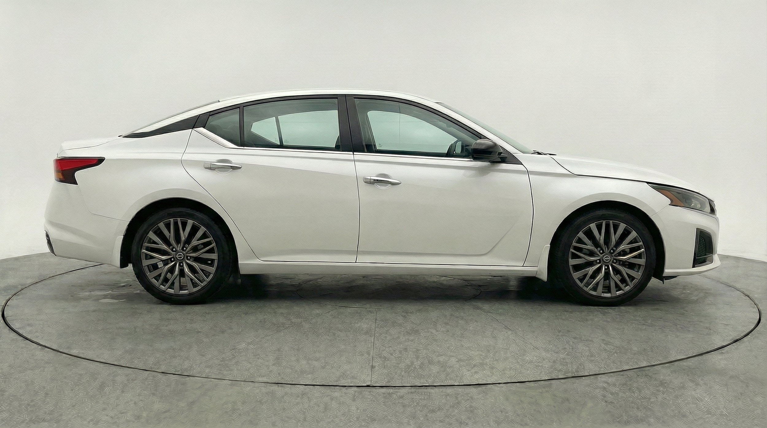 Thumbnail: 2025 Nissan Altima - 11