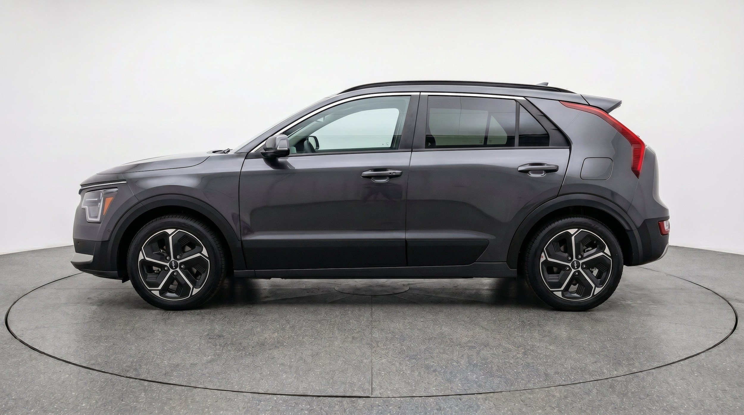 Thumbnail: 2026 Kia Niro - 5