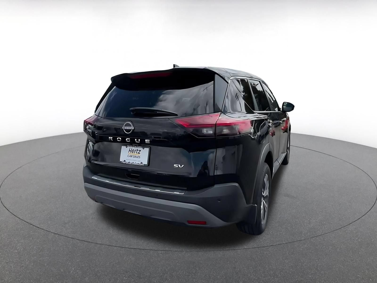 Thumbnail: 2022 Nissan Rogue - 13