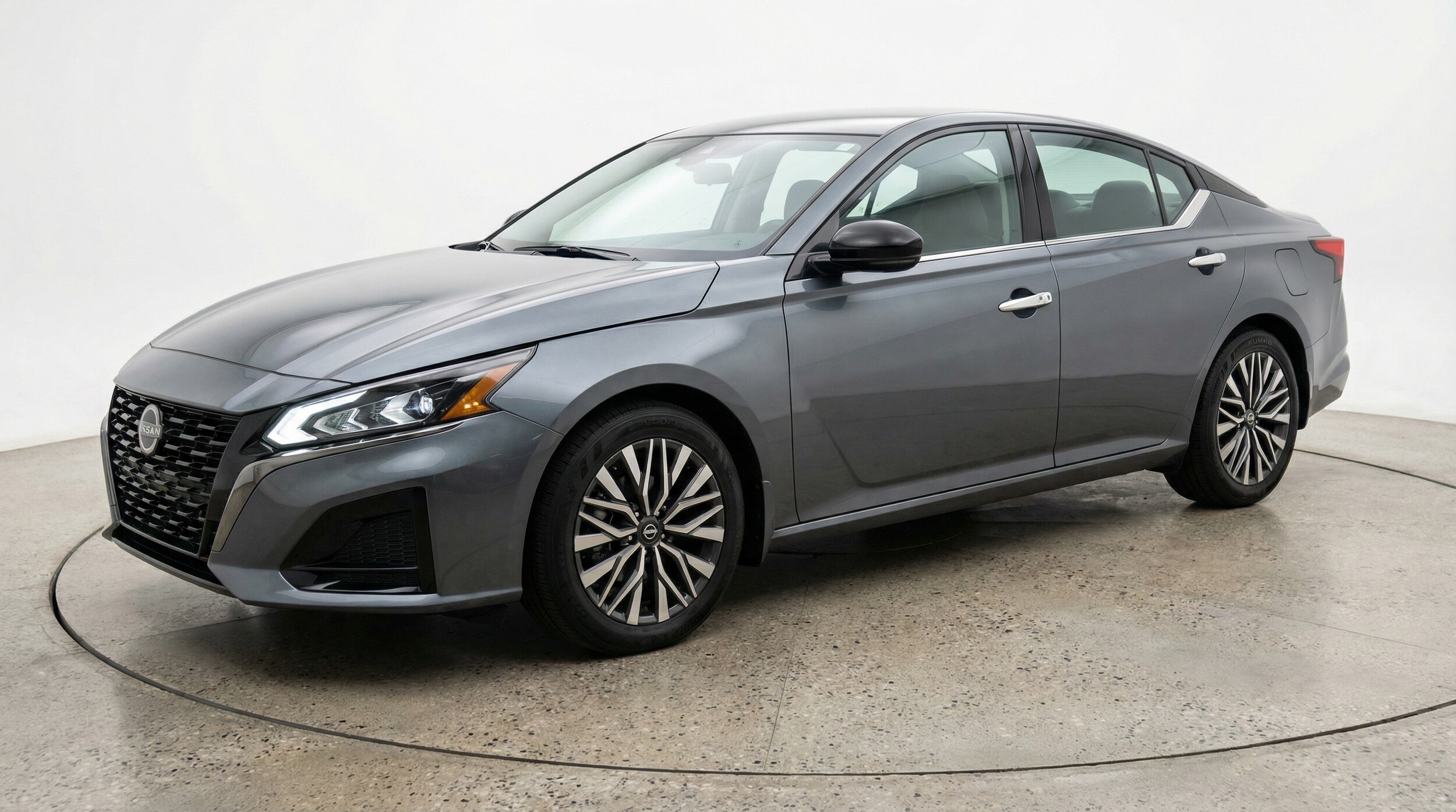 Thumbnail: 2025 Nissan Altima - 3