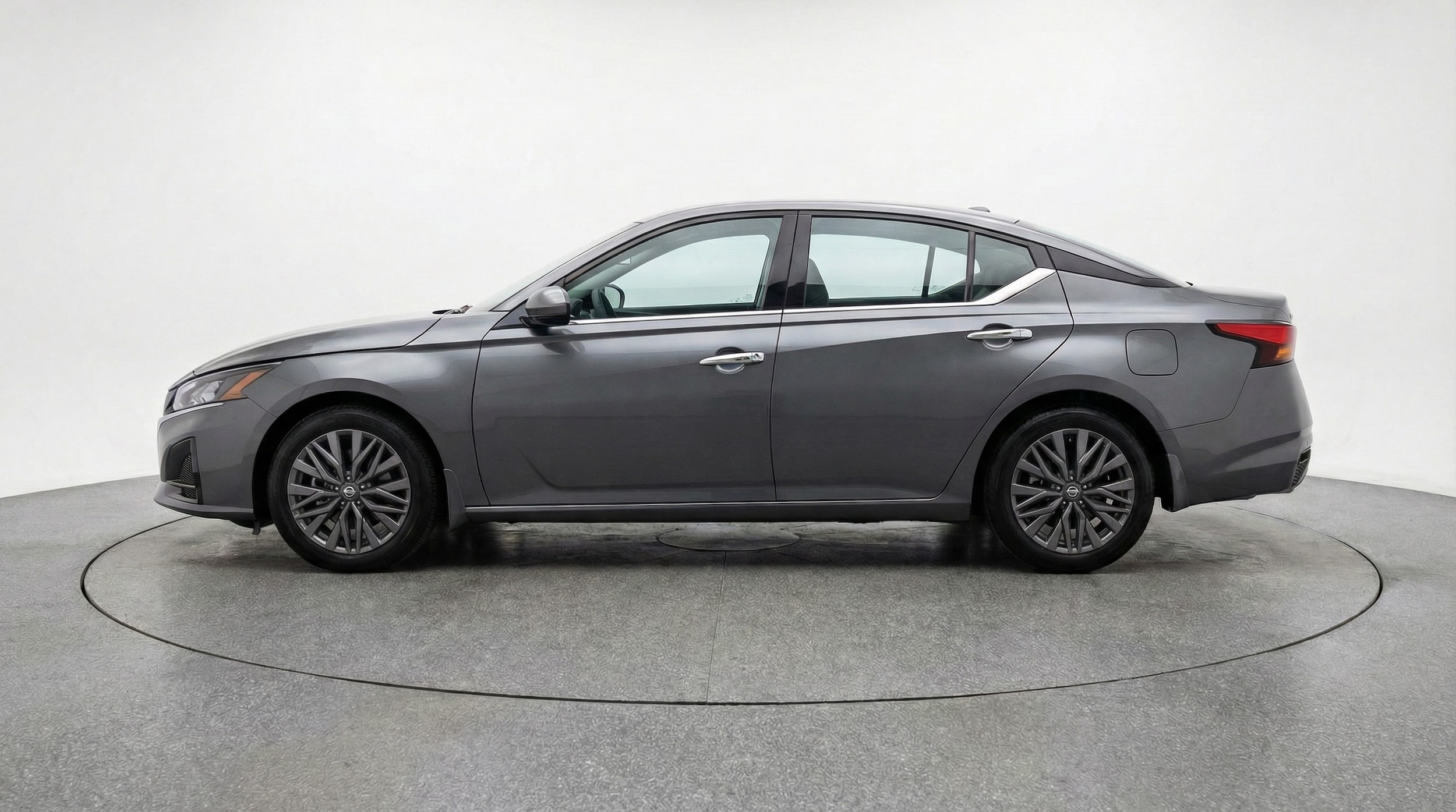 Thumbnail: 2025 Nissan Altima - 4