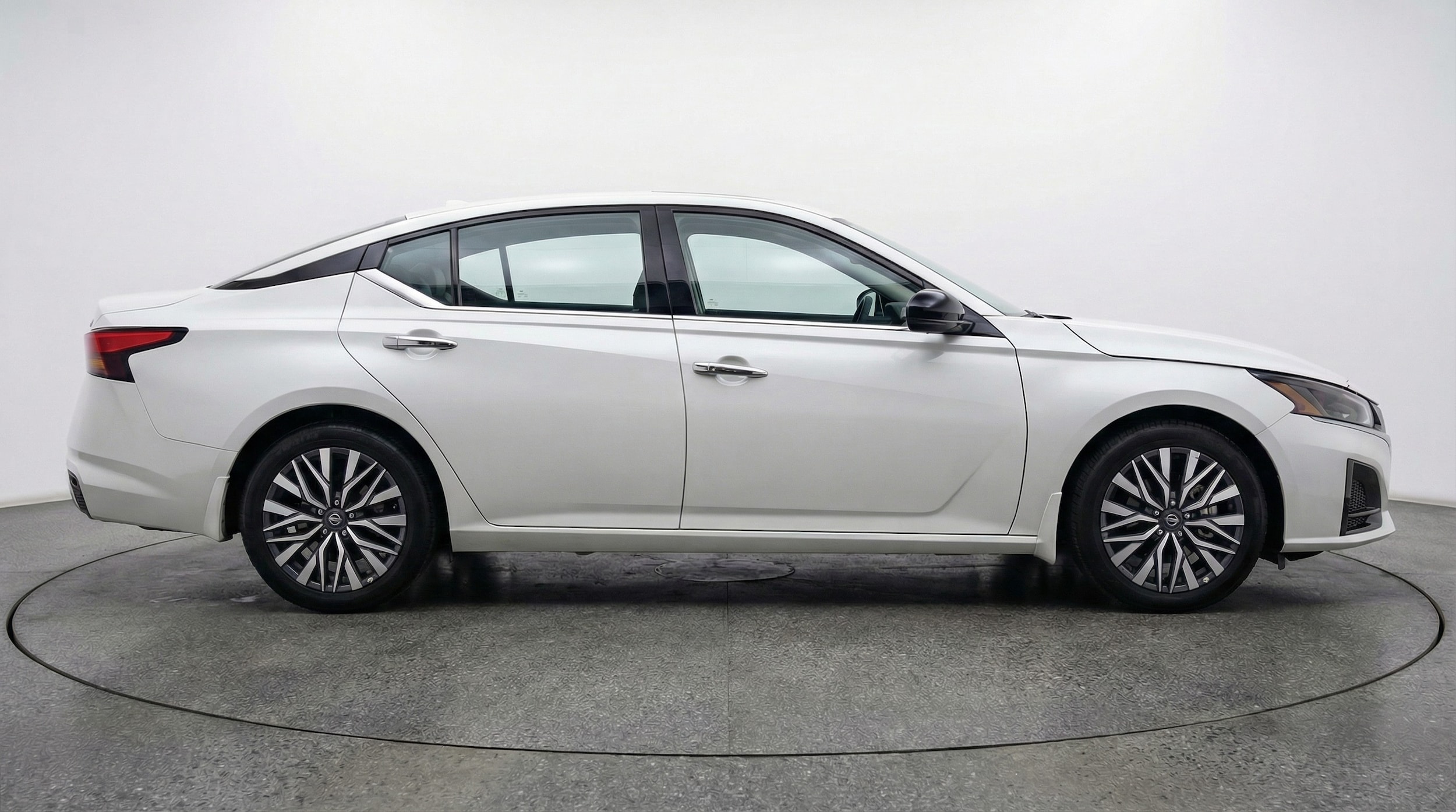 Thumbnail: 2025 Nissan Altima - 8
