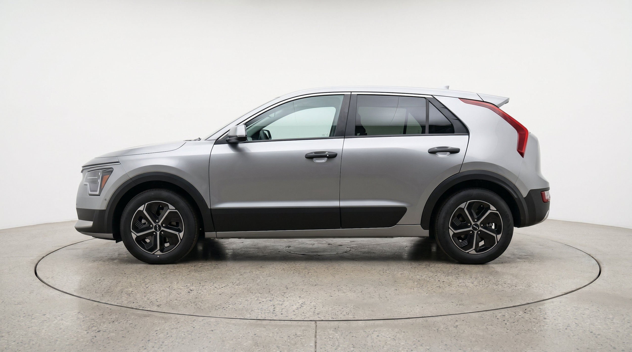 Thumbnail: 2026 Kia Niro - 5