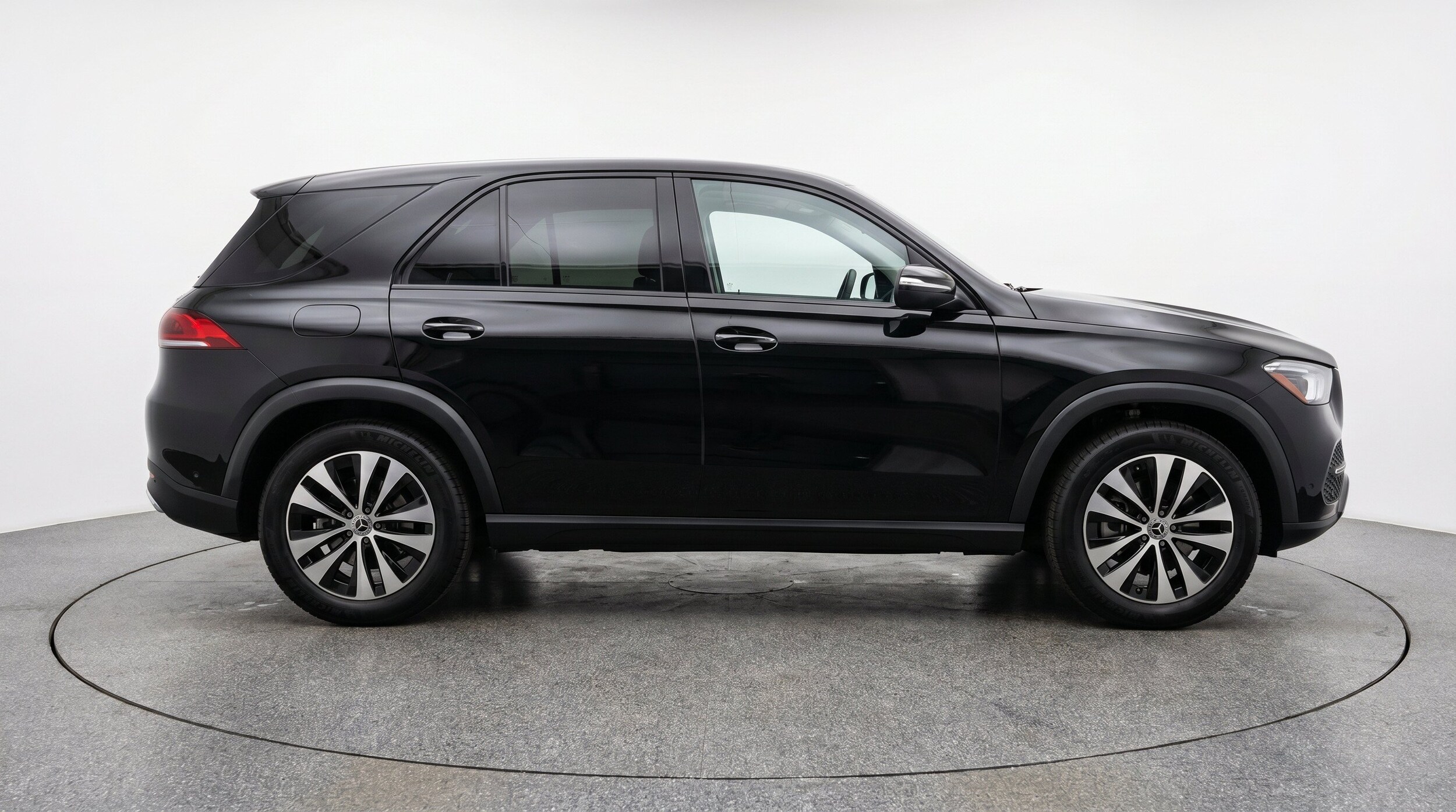 Thumbnail: 2026 Mercedes-Benz GLE - 10