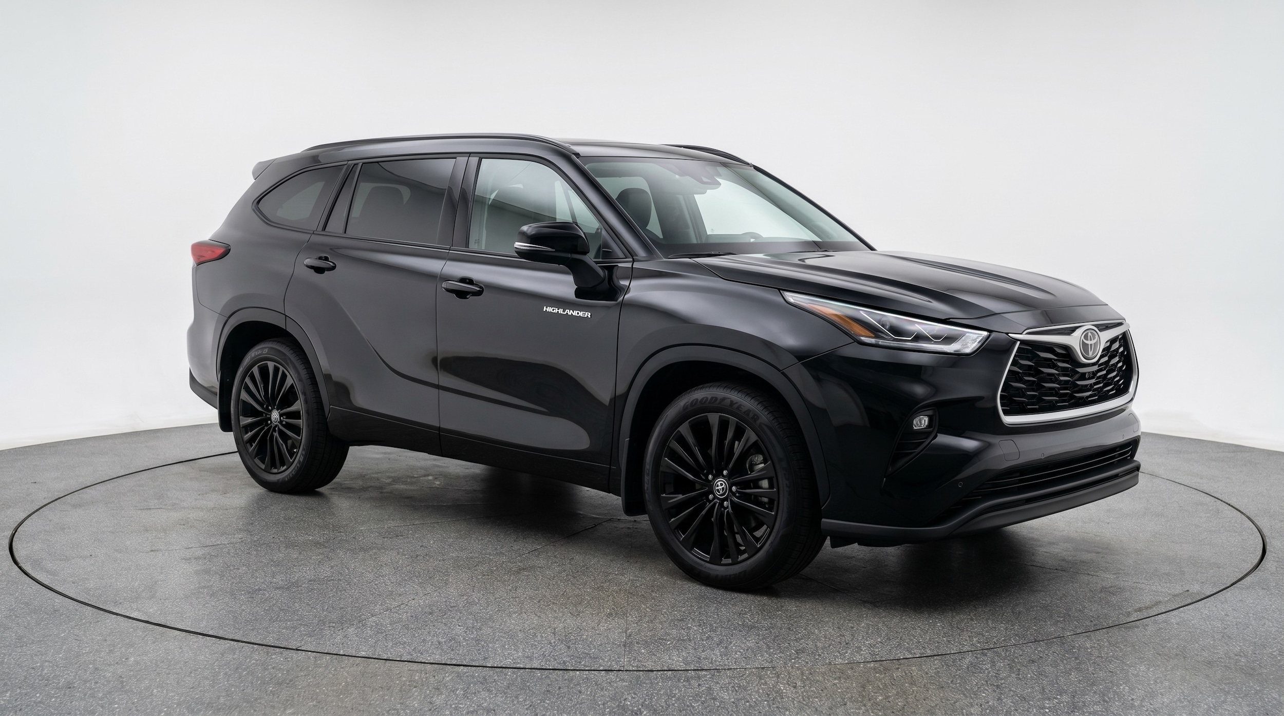 Thumbnail: 2025 Toyota Highlander - 1