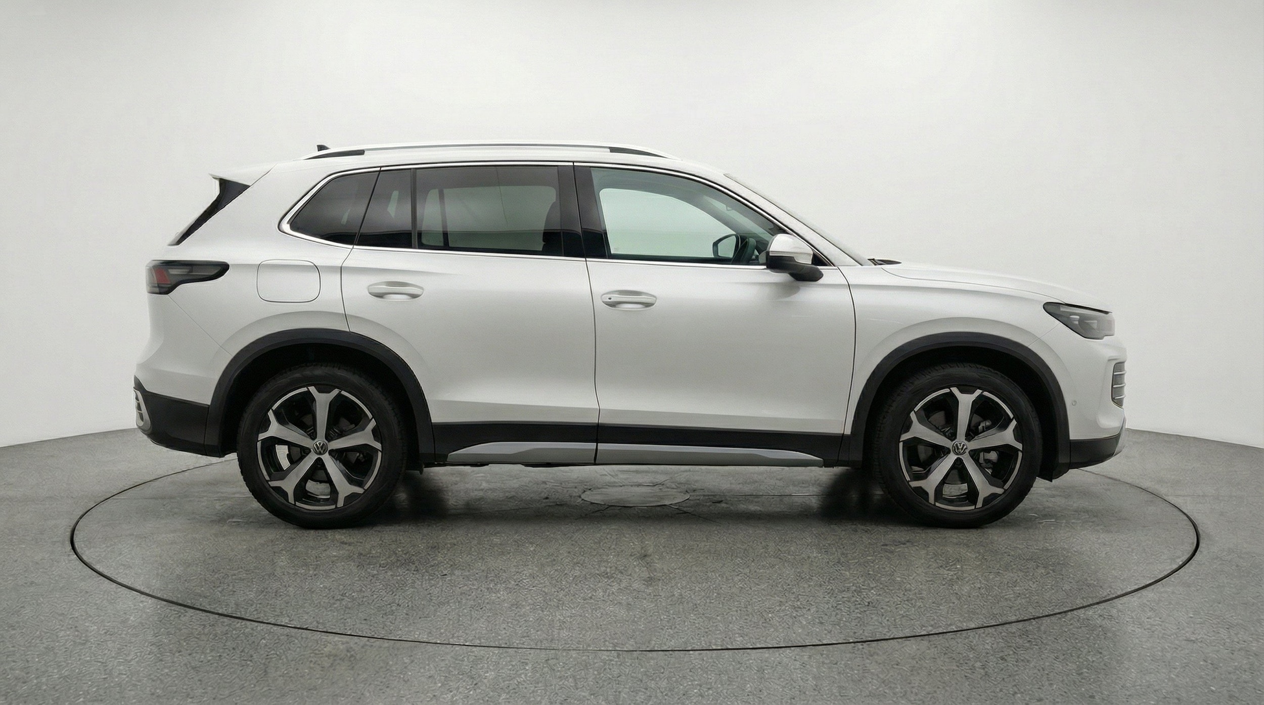 Thumbnail: 2026 Volkswagen Tiguan - 11