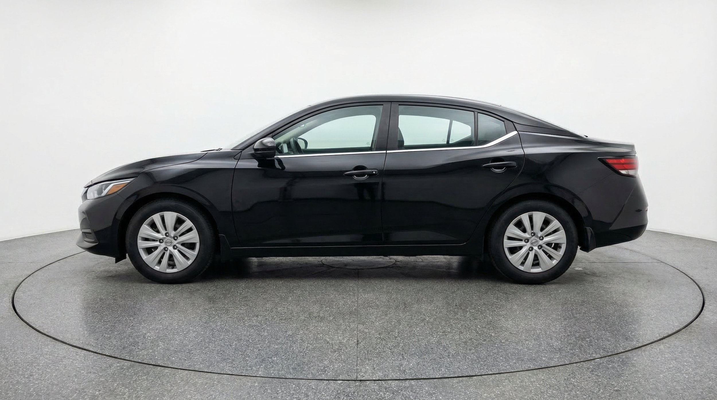 Thumbnail: 2025 Nissan Sentra - 5