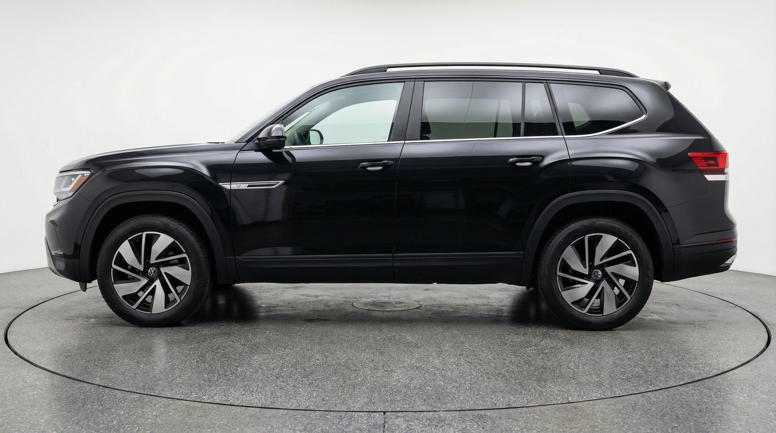 Thumbnail: 2026 Volkswagen Atlas - 5