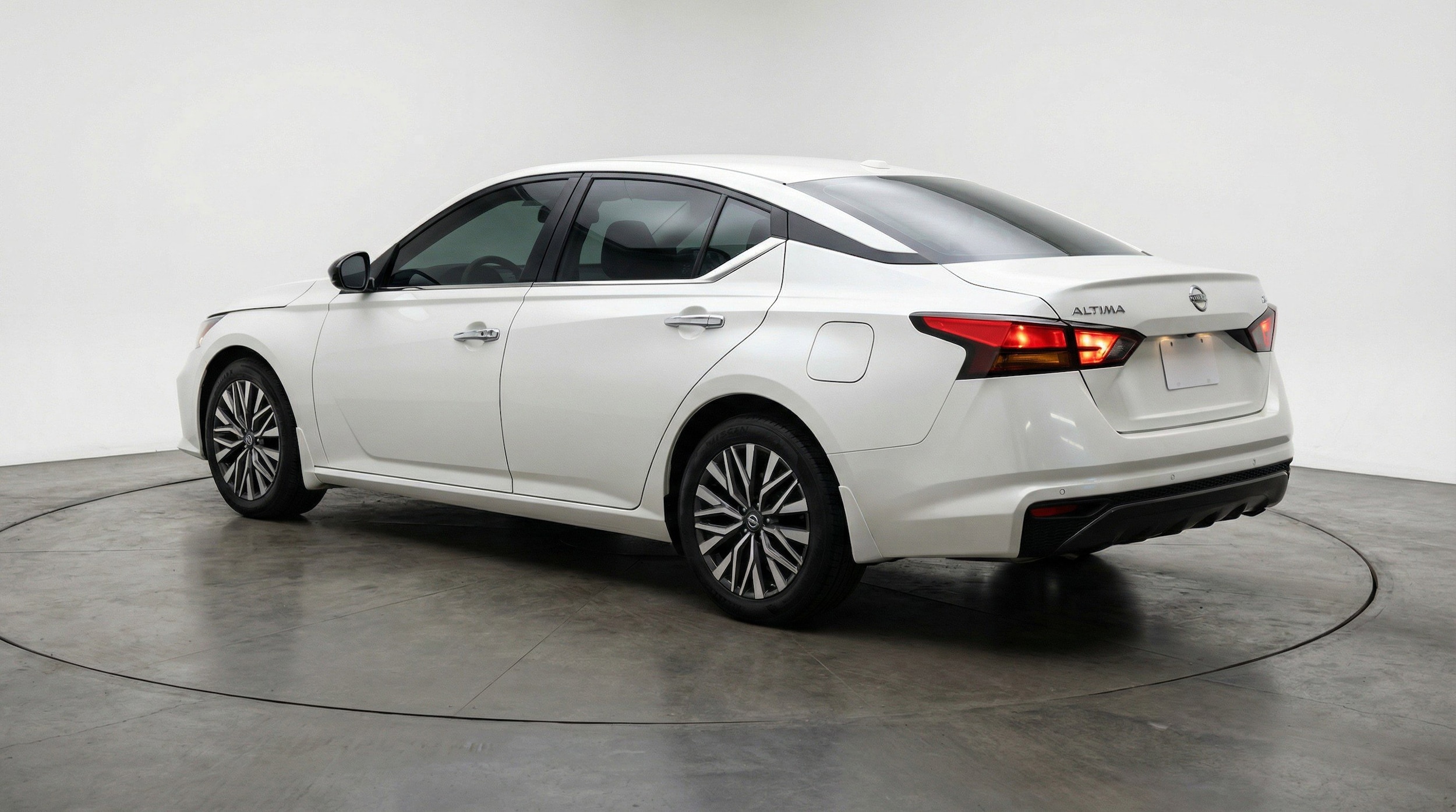 Thumbnail: 2025 Nissan Altima - 6