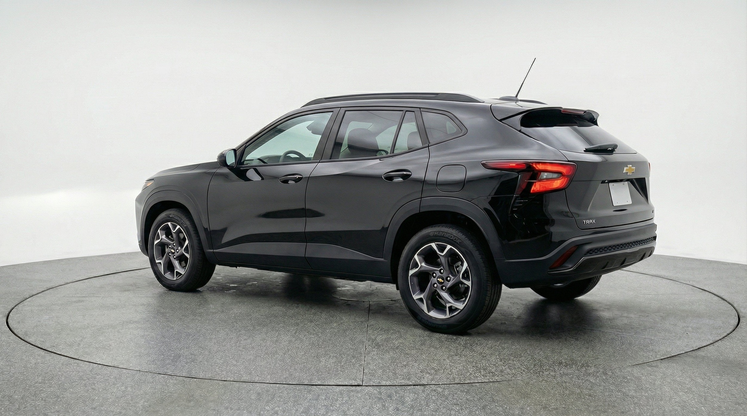 Thumbnail: 2025 Chevrolet Trax - 6