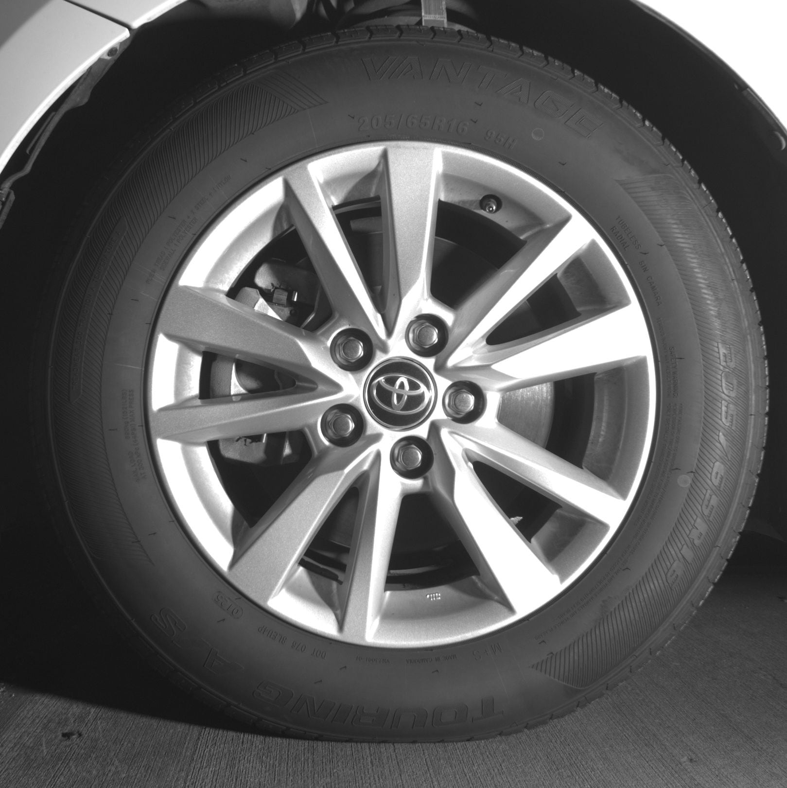 Thumbnail: 2025 Toyota Camry - 9