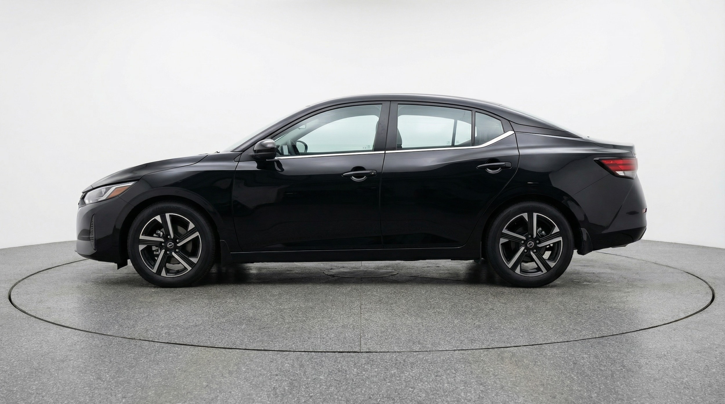 Thumbnail: 2025 Nissan Sentra - 4