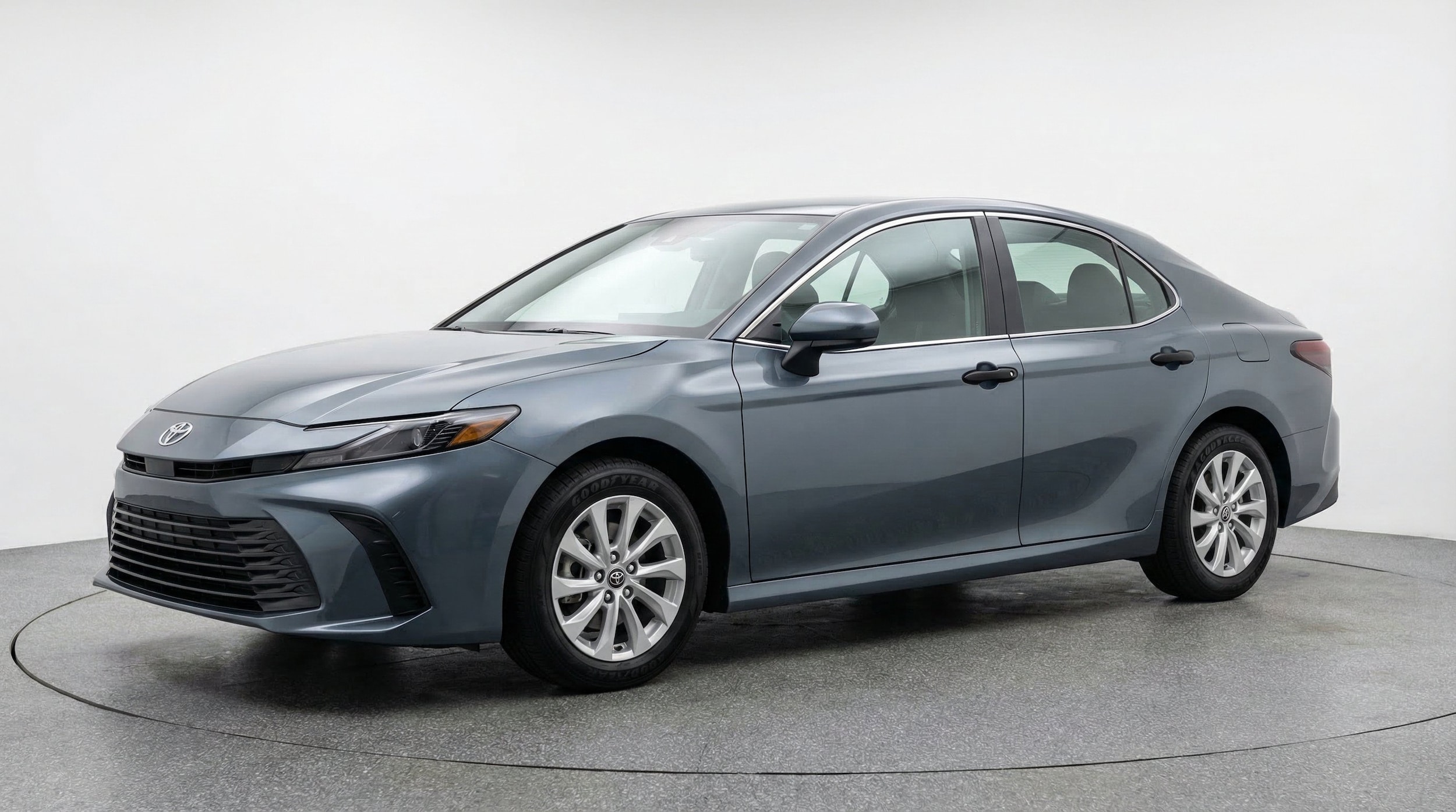 Thumbnail: 2025 Toyota Camry - 3