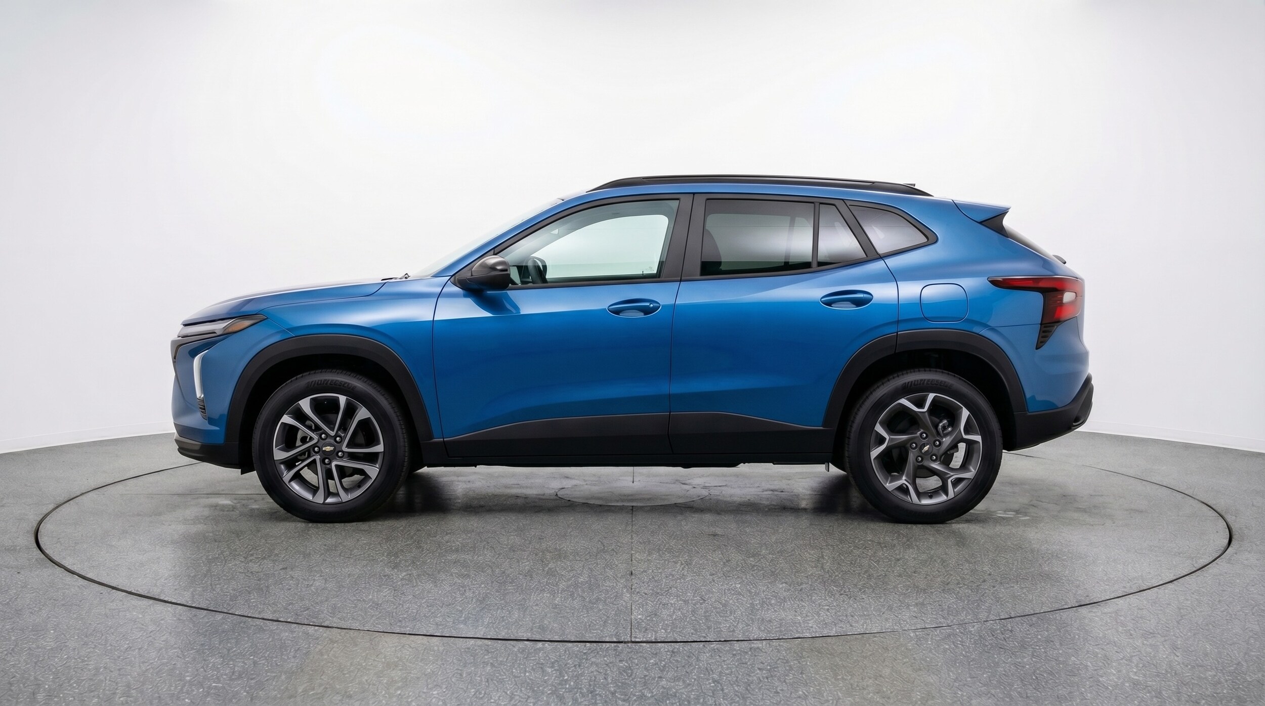 Thumbnail: 2025 Chevrolet Trax - 4