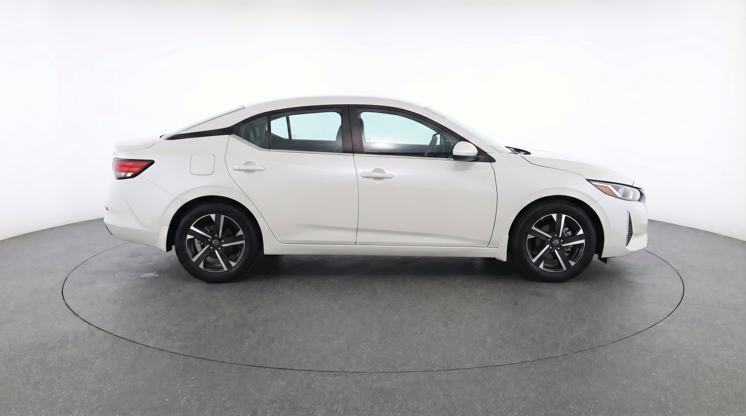 Thumbnail: 2025 Nissan Sentra - 11