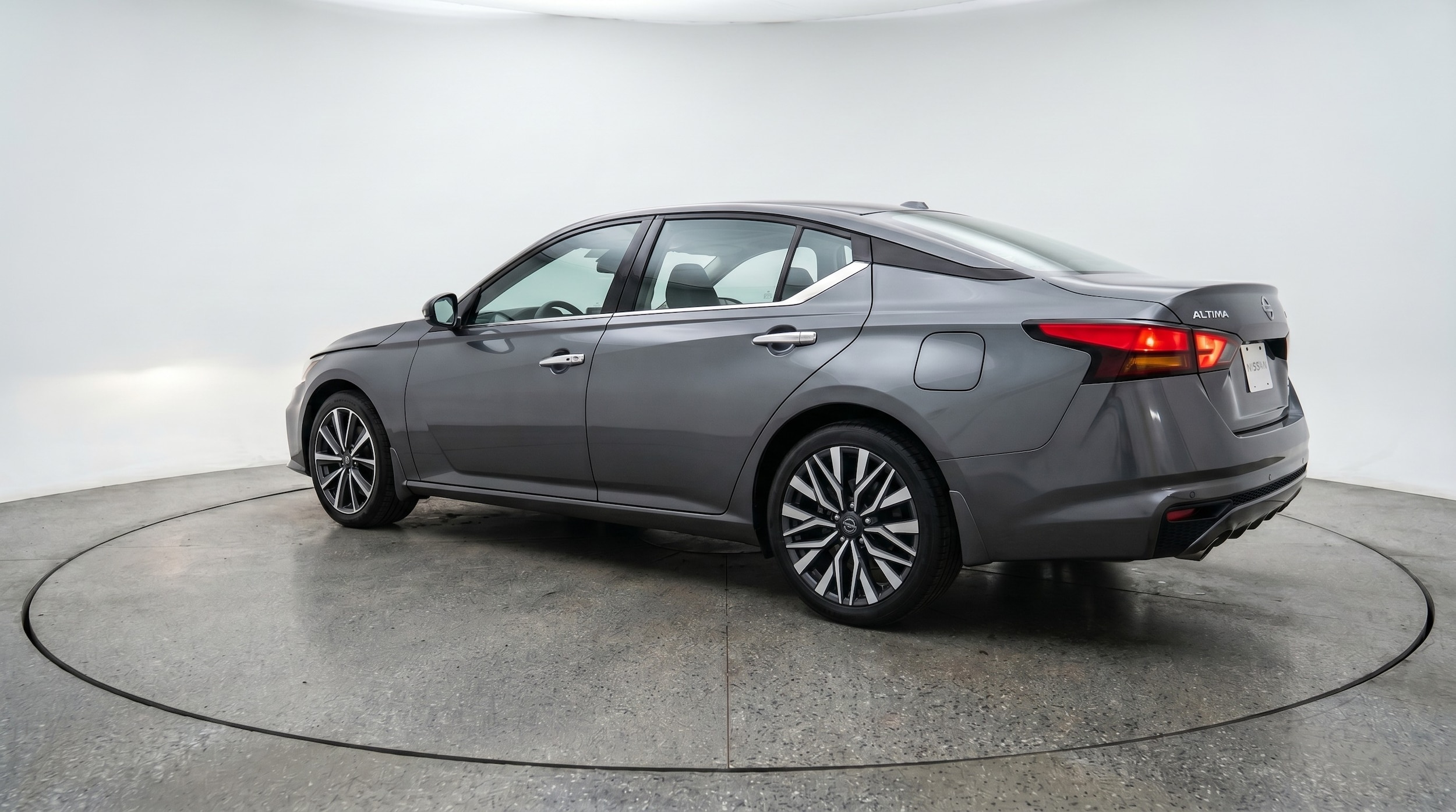 Thumbnail: 2025 Nissan Altima - 5