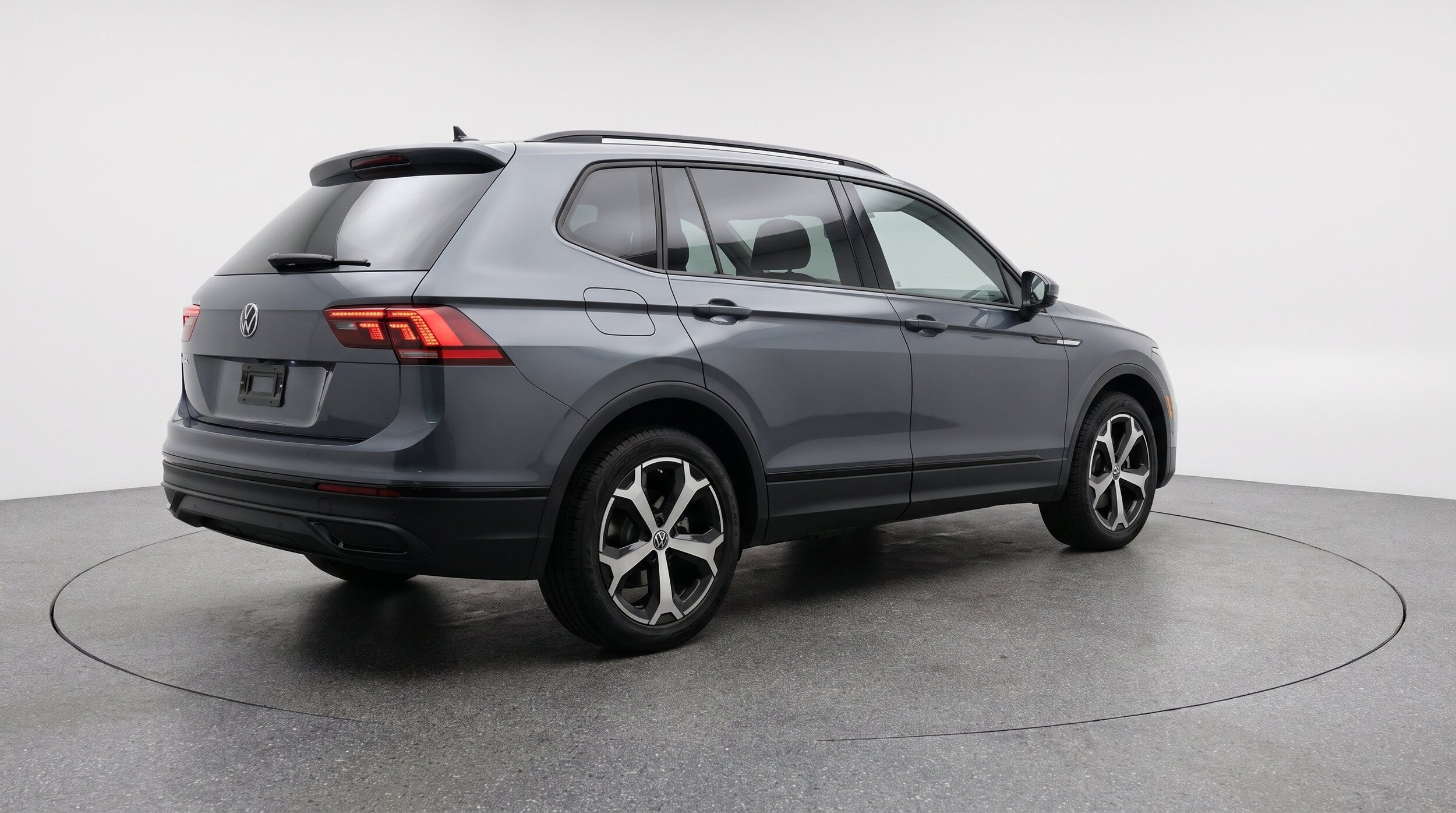 Thumbnail: 2026 Volkswagen Tiguan - 9