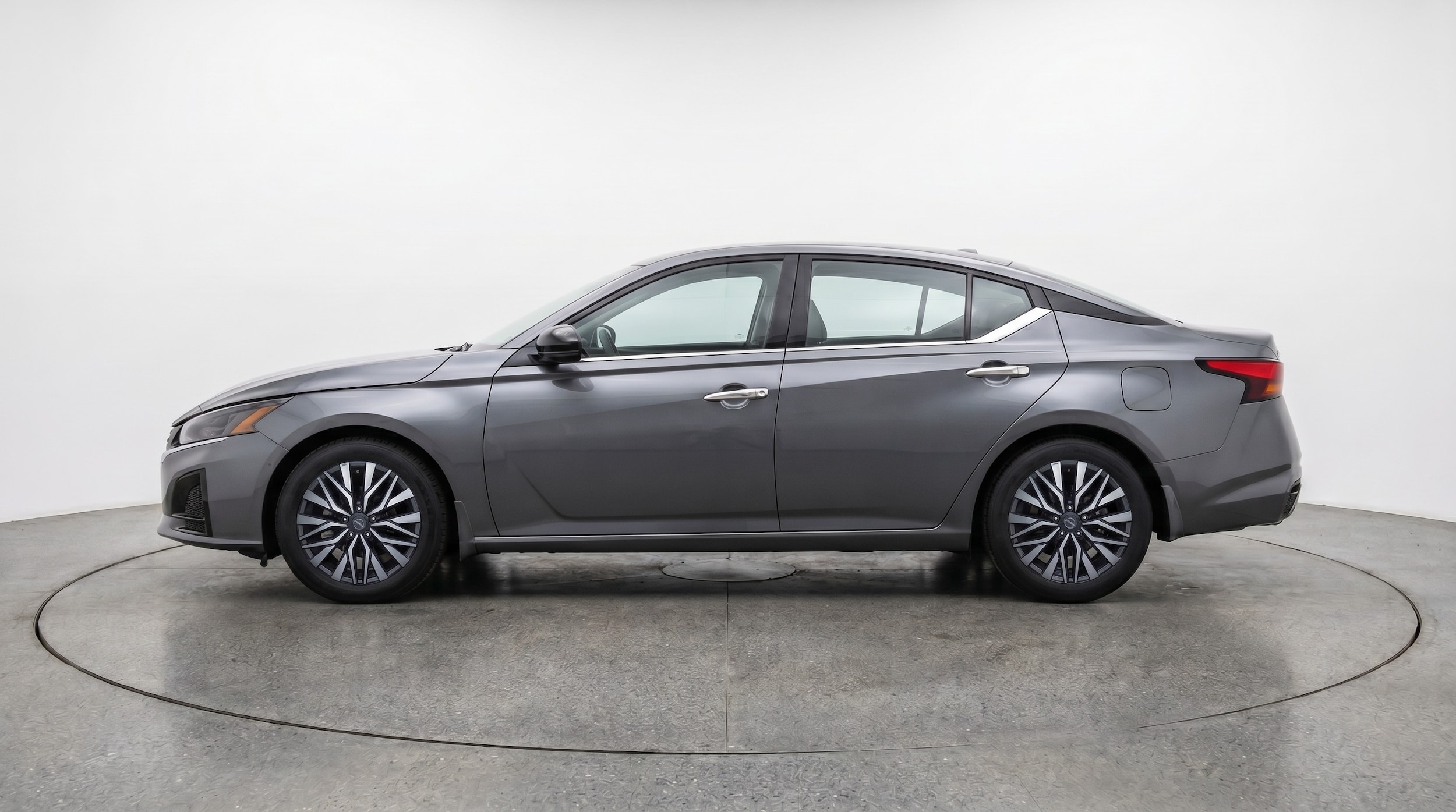 Thumbnail: 2025 Nissan Altima - 4