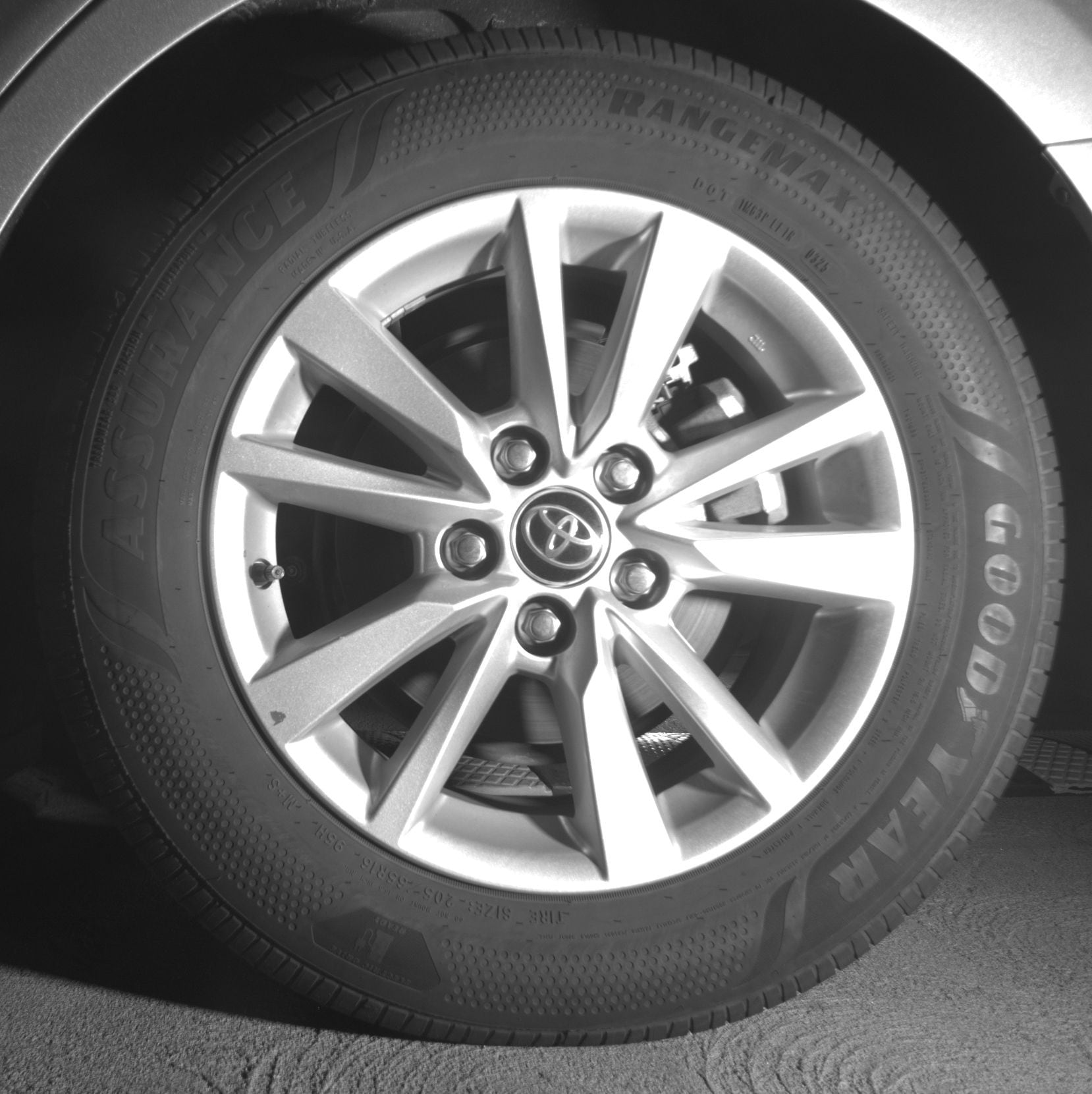 Thumbnail: 2025 Toyota Camry - 11