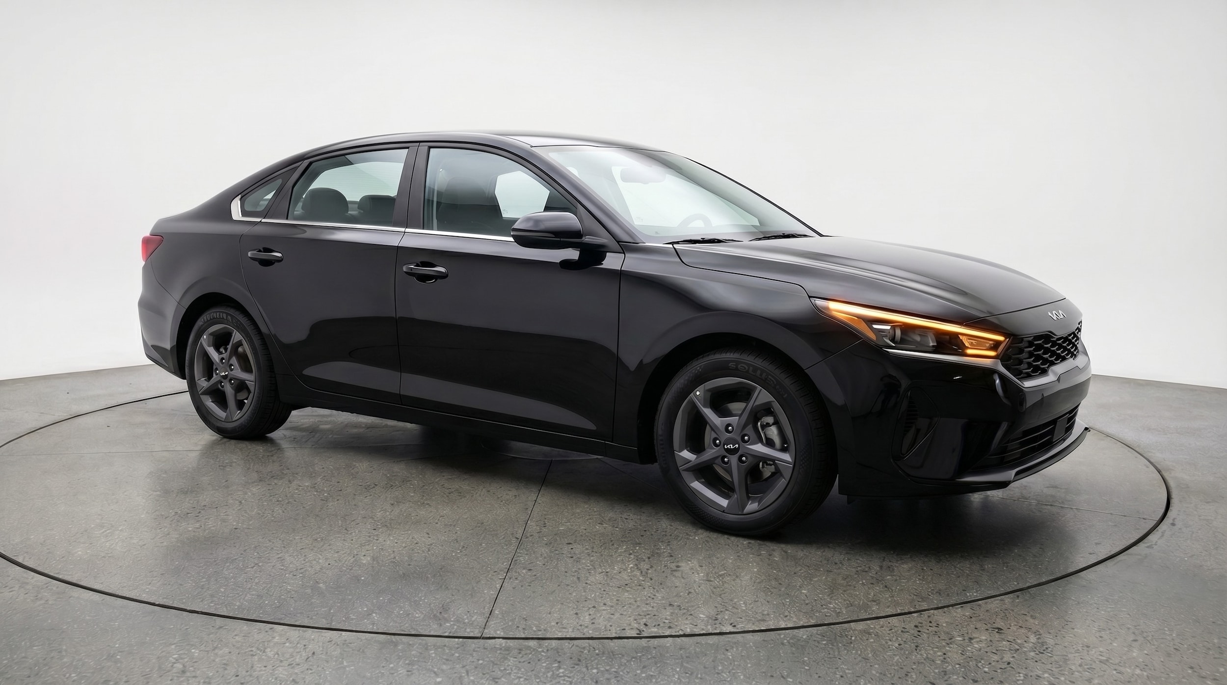 Thumbnail: 2025 Kia K4 - 1