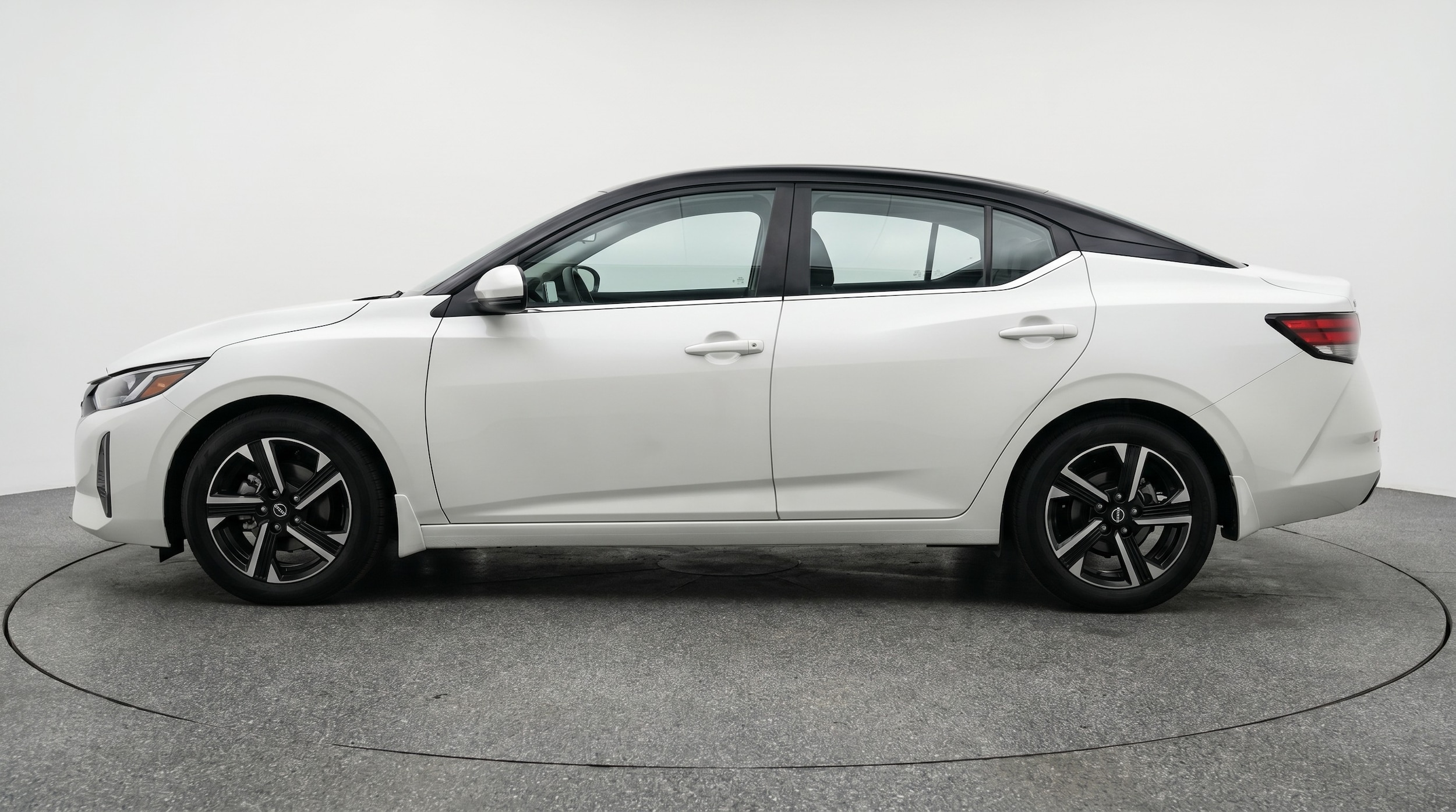 Thumbnail: 2025 Nissan Sentra - 4