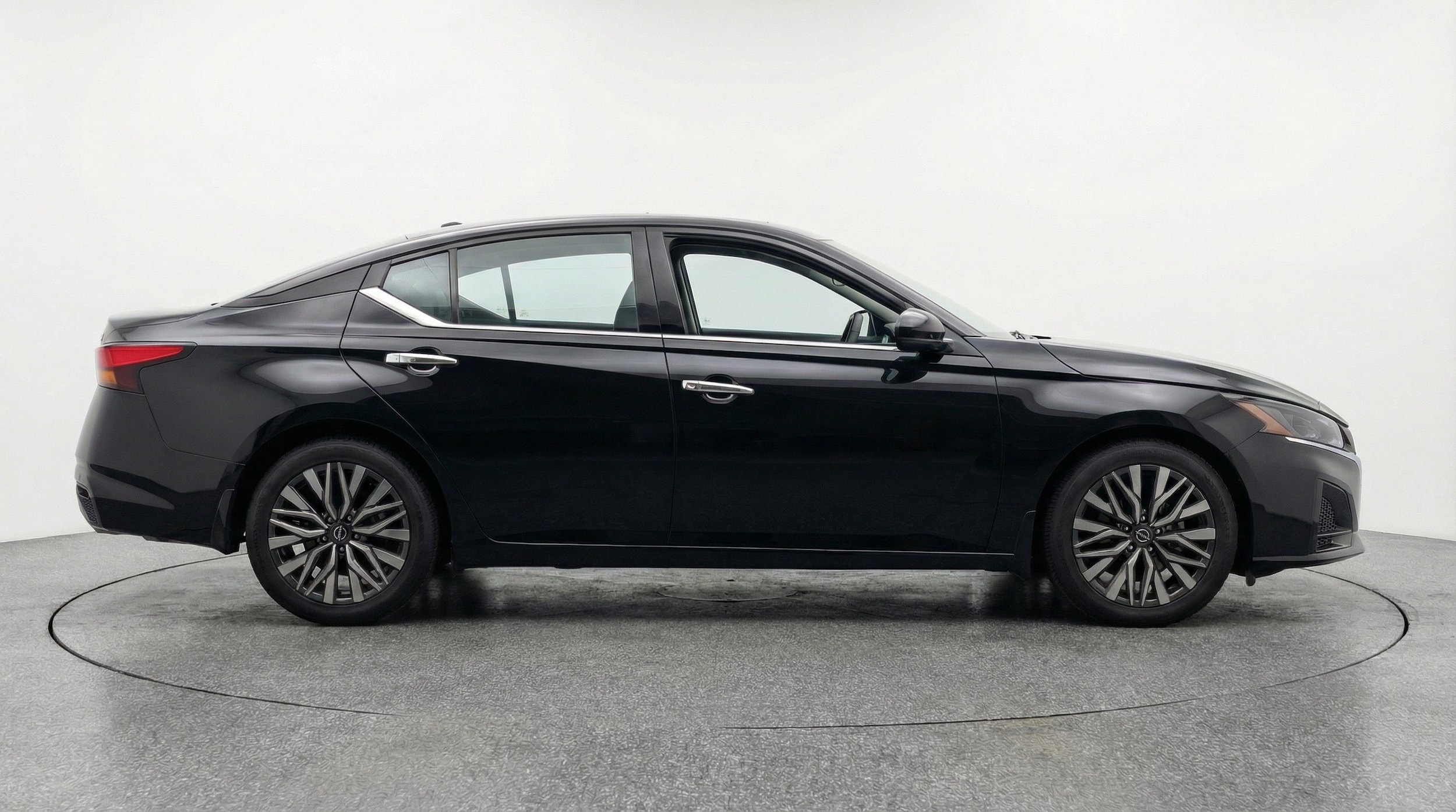 Thumbnail: 2025 Nissan Altima - 11