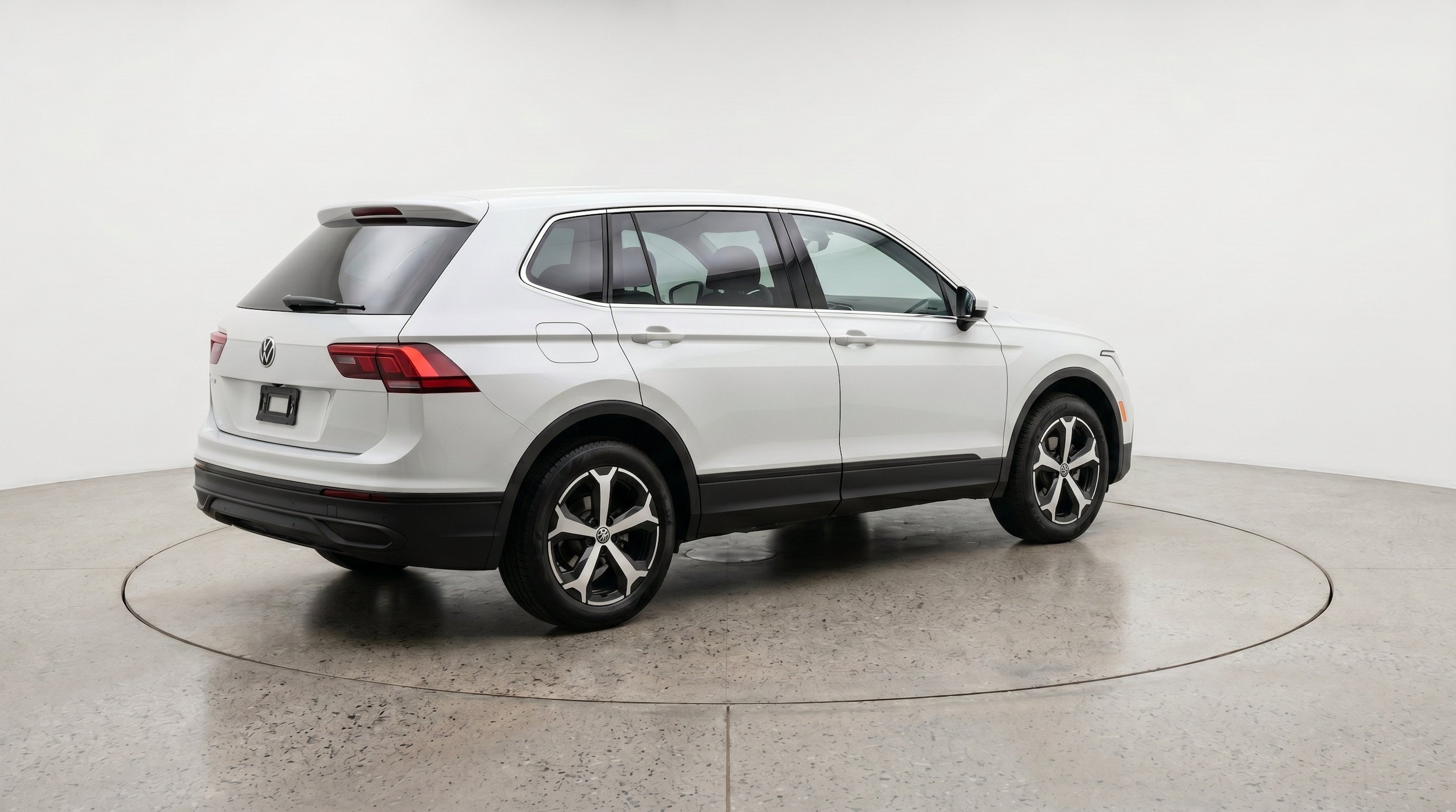 Thumbnail: 2026 Volkswagen Tiguan - 9