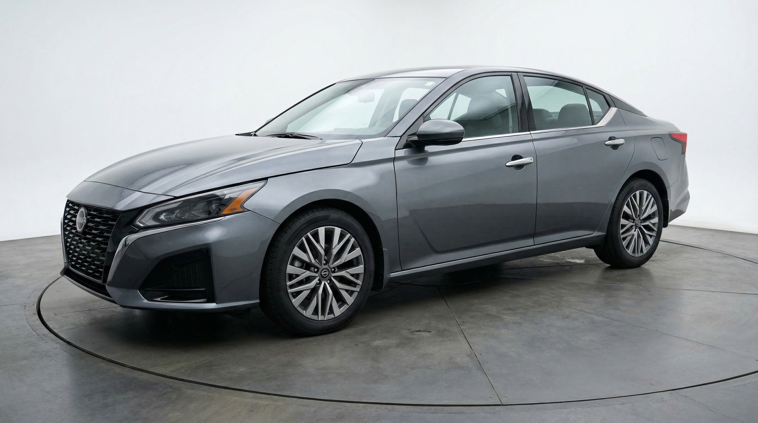 Thumbnail: 2025 Nissan Altima - 3