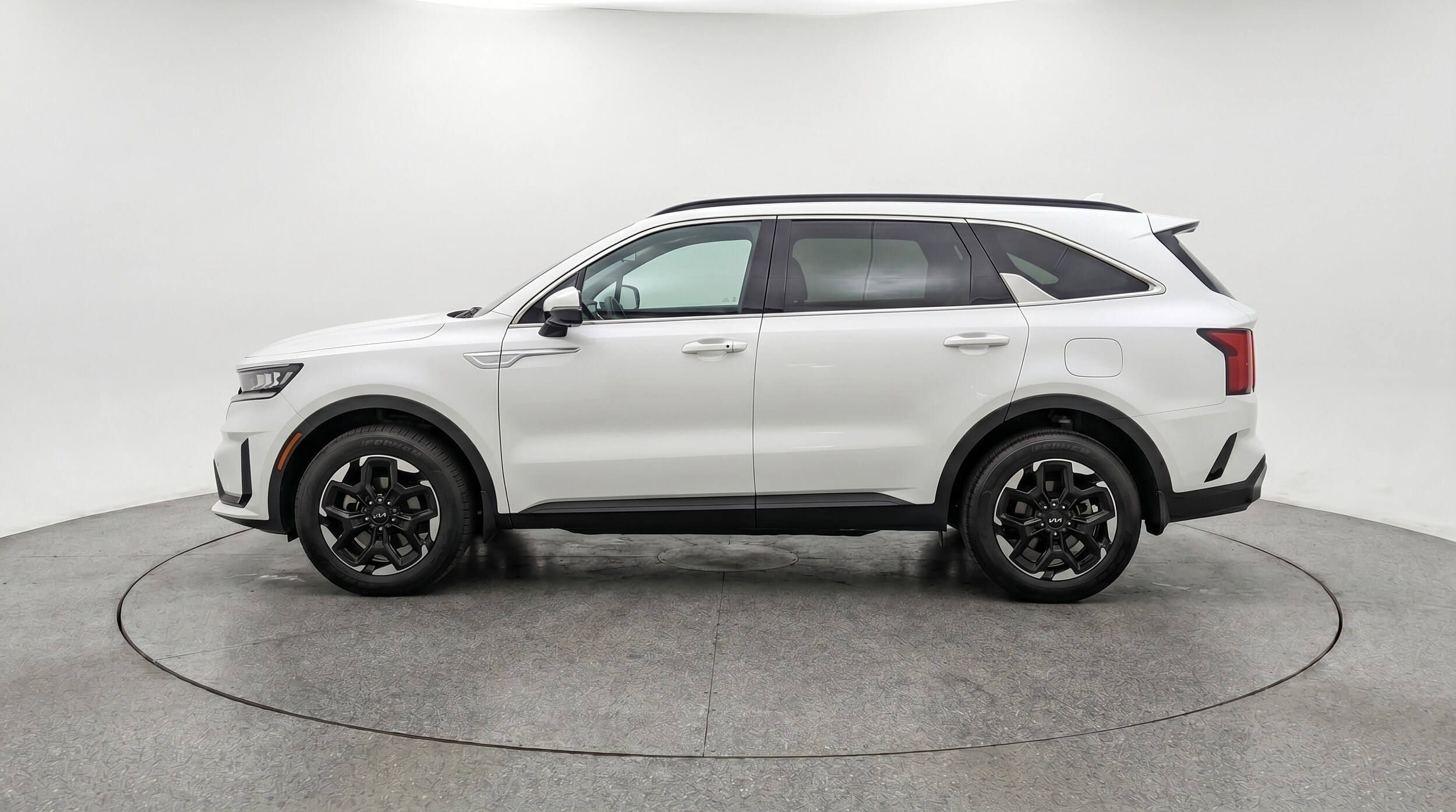Thumbnail: 2024 Kia Sorento - 4