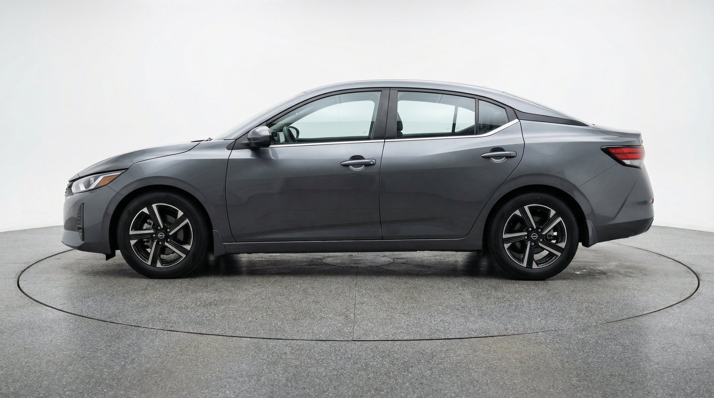 Thumbnail: 2025 Nissan Sentra - 5