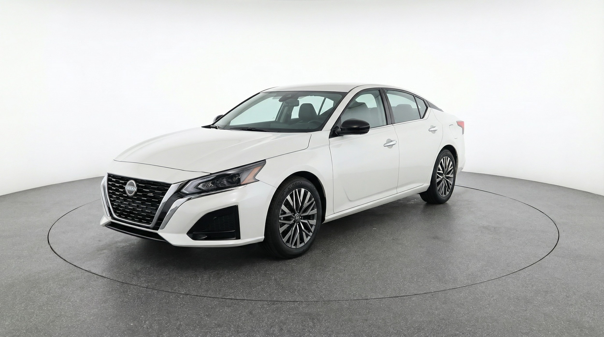 Thumbnail: 2025 Nissan Altima - 3