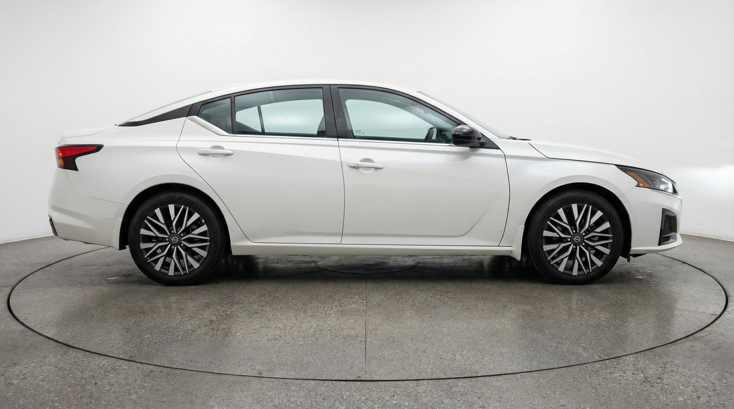 Thumbnail: 2025 Nissan Altima - 8