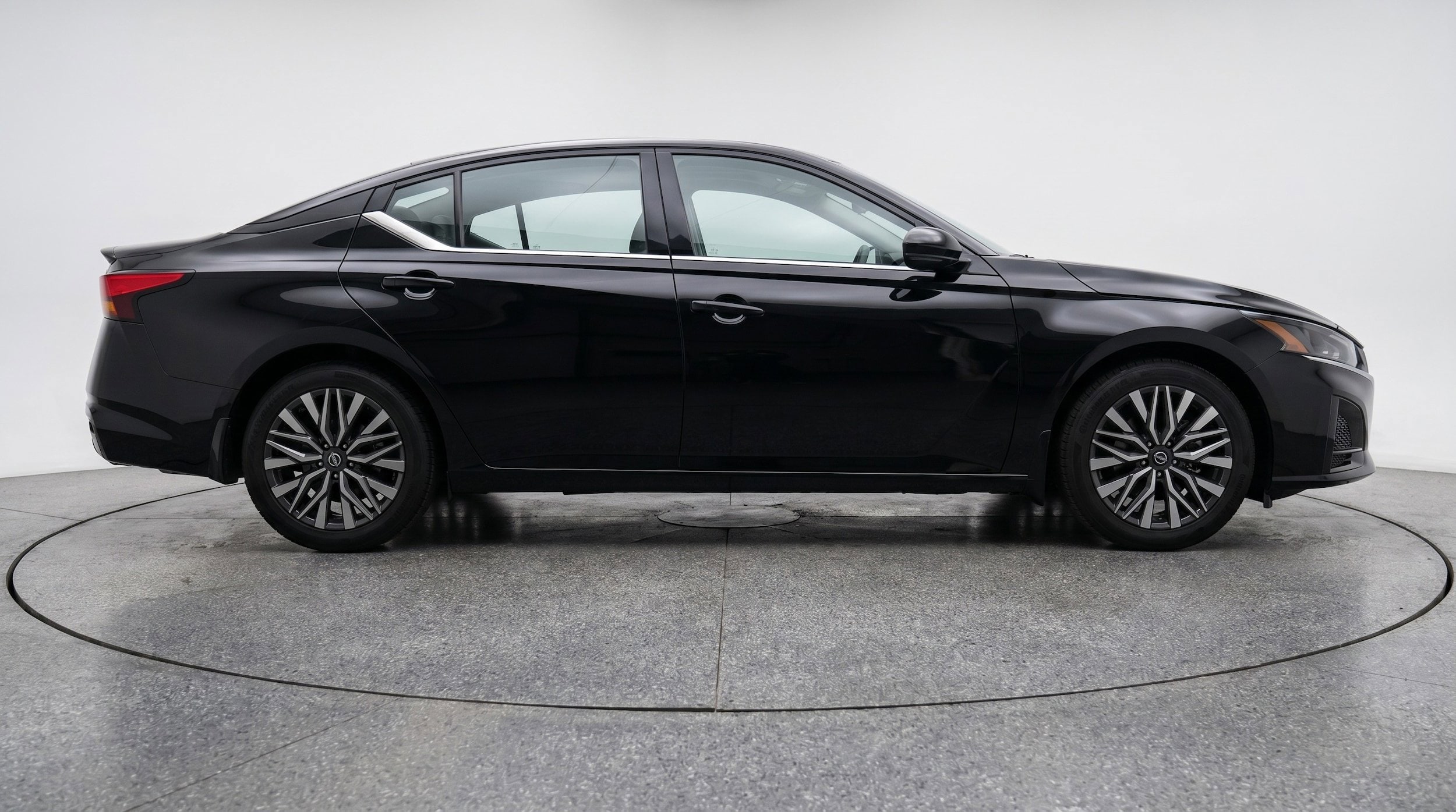 Thumbnail: 2025 Nissan Altima - 8