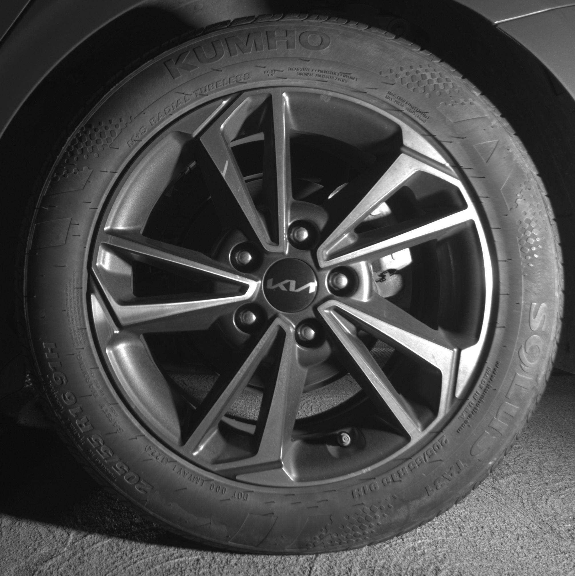 Thumbnail: 2024 Kia Forte - 21