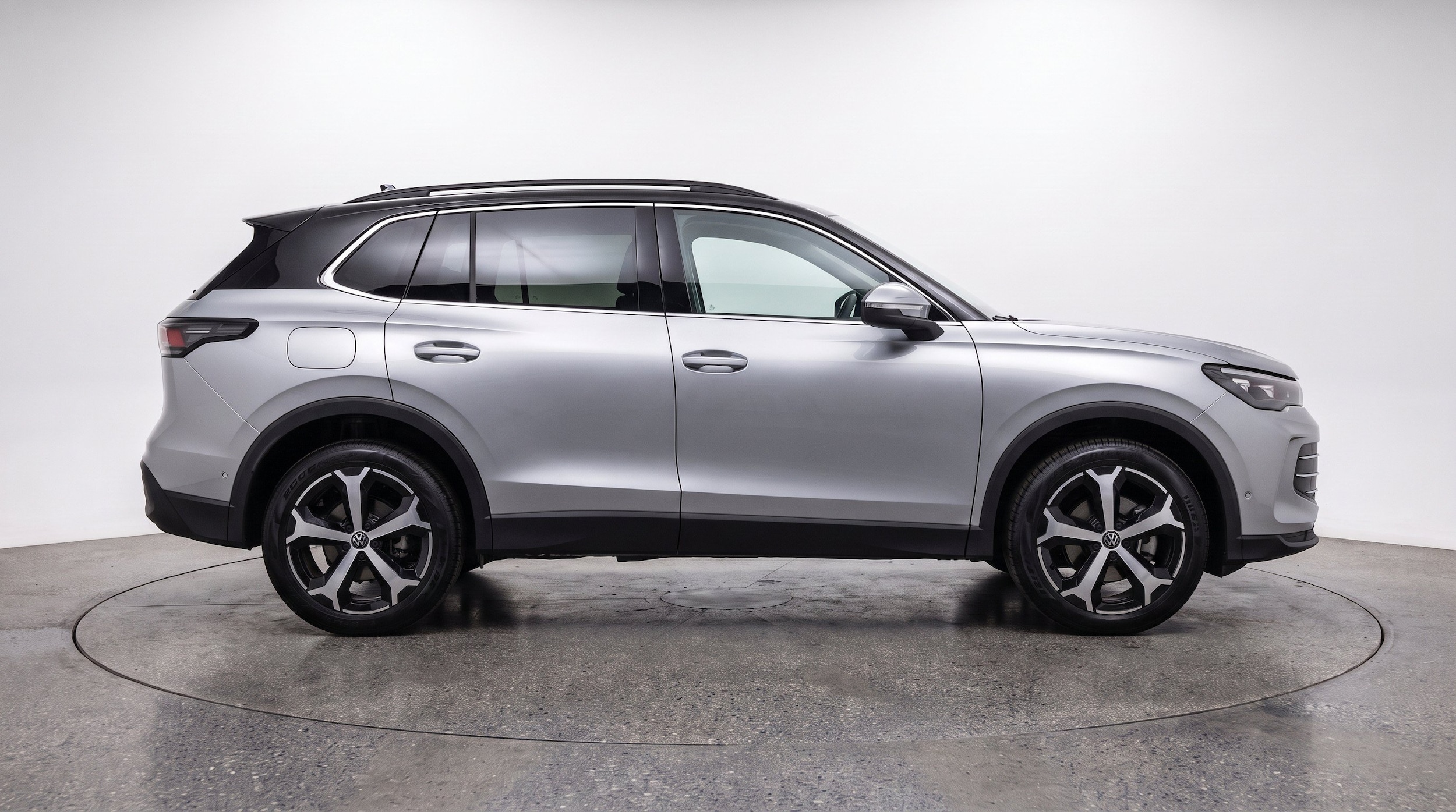 Thumbnail: 2026 Volkswagen Tiguan - 10