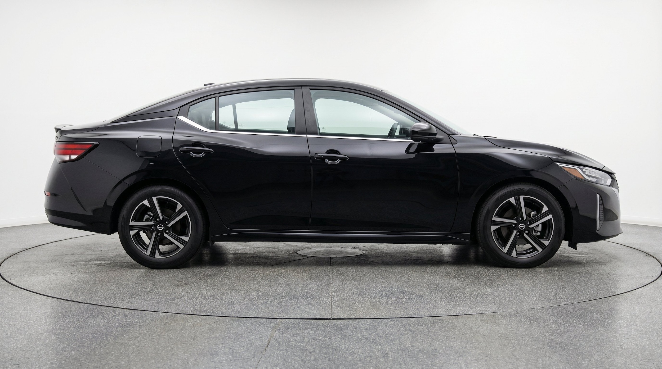 Thumbnail: 2025 Nissan Sentra - 11