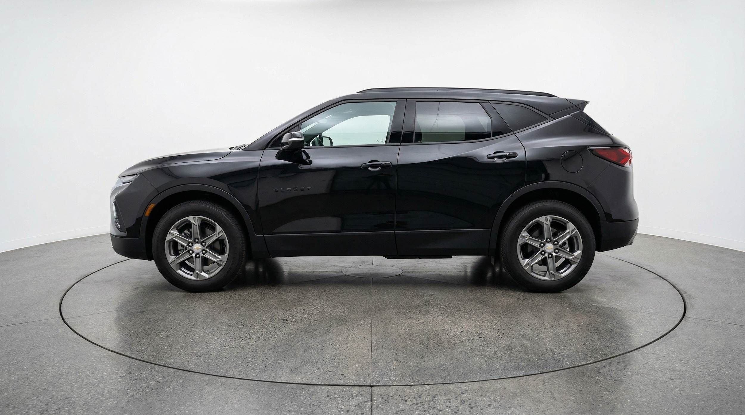 Thumbnail: 2025 Chevrolet Blazer - 4