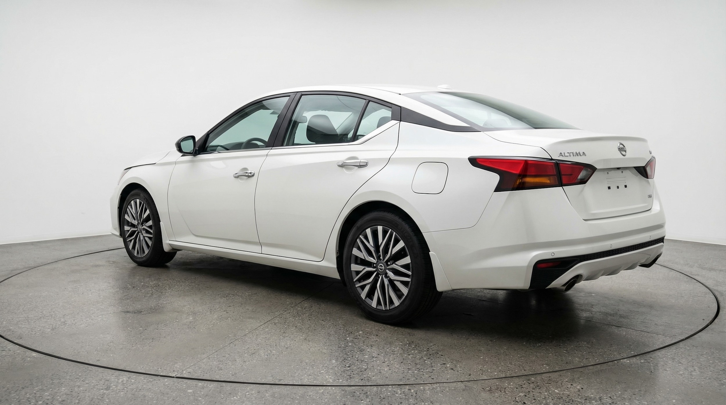 Thumbnail: 2025 Nissan Altima - 5