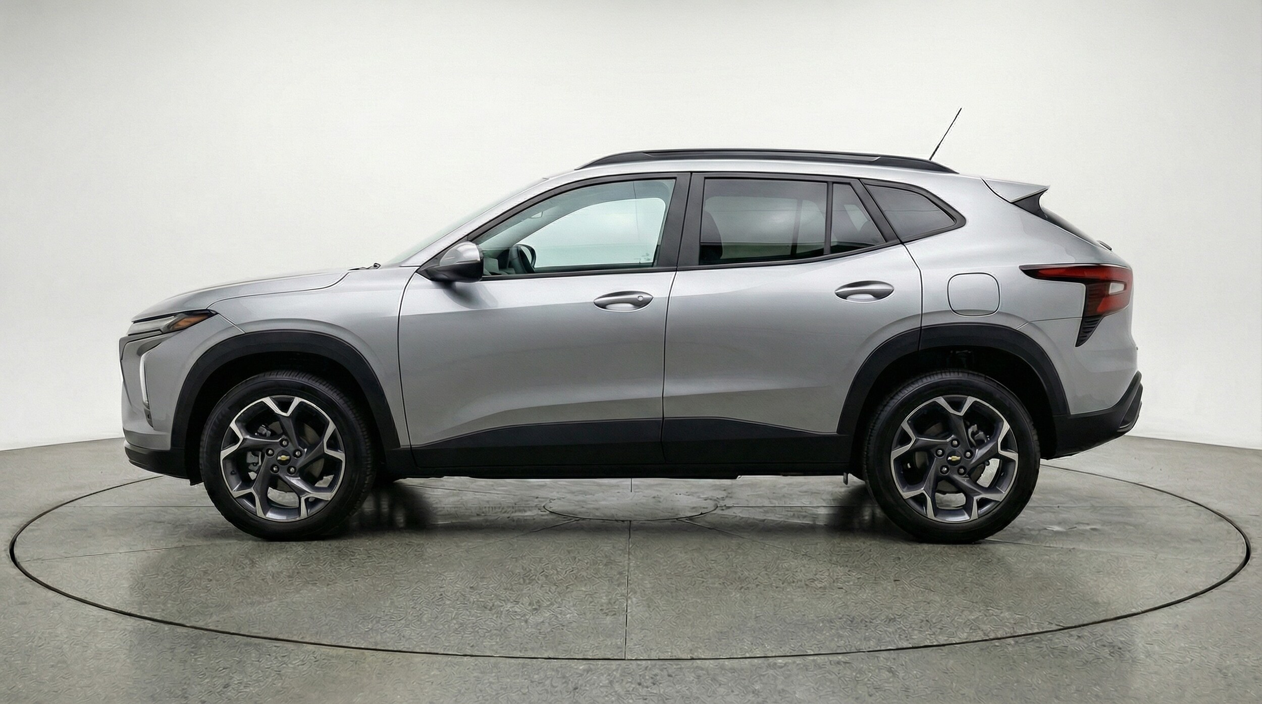 Thumbnail: 2025 Chevrolet Trax - 4