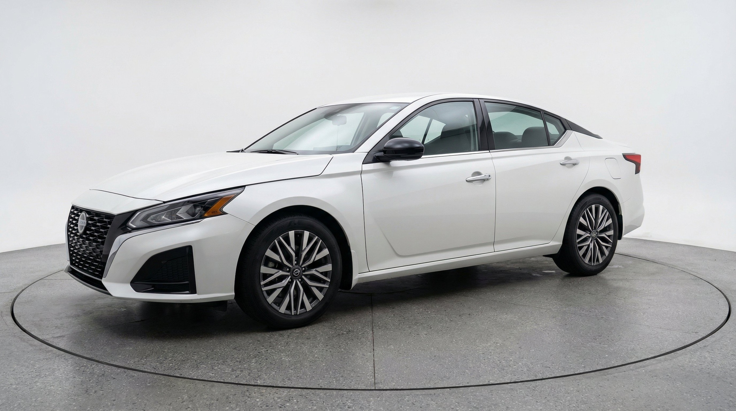 Thumbnail: 2025 Nissan Altima - 3