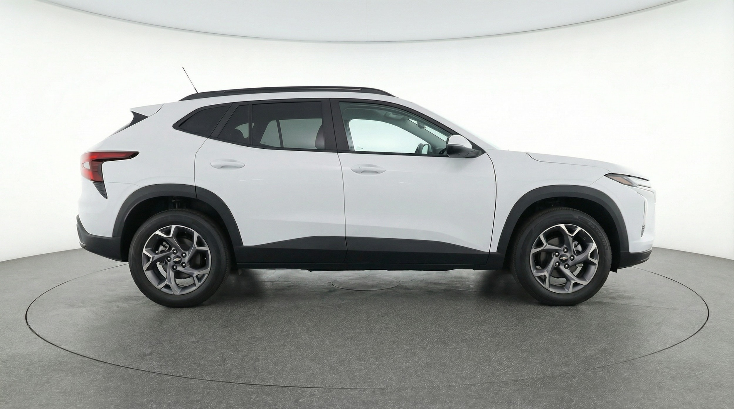 Thumbnail: 2025 Chevrolet Trax - 8