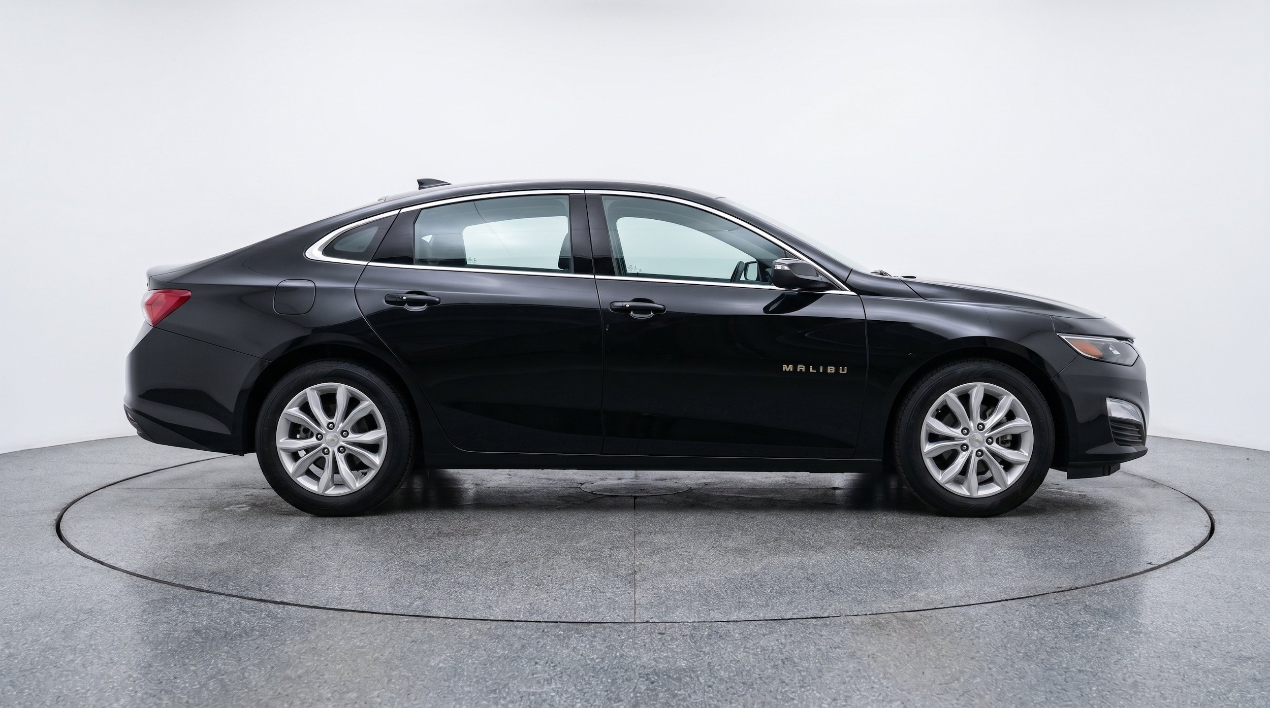 Thumbnail: 2024 Chevrolet Malibu - 11
