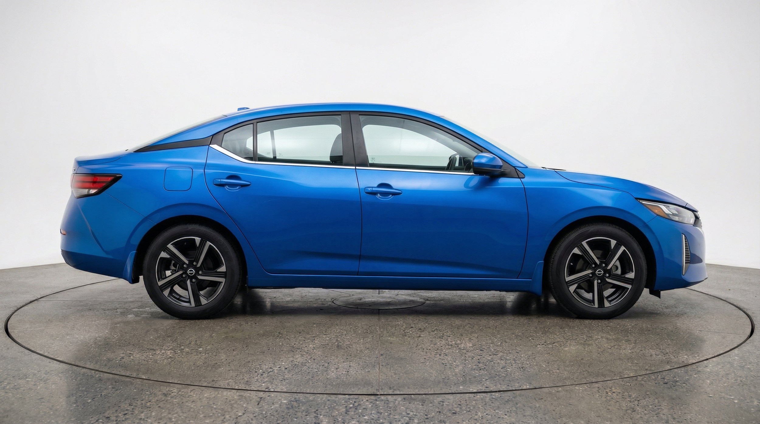 2025 Nissan Sentra SV - Photo 10