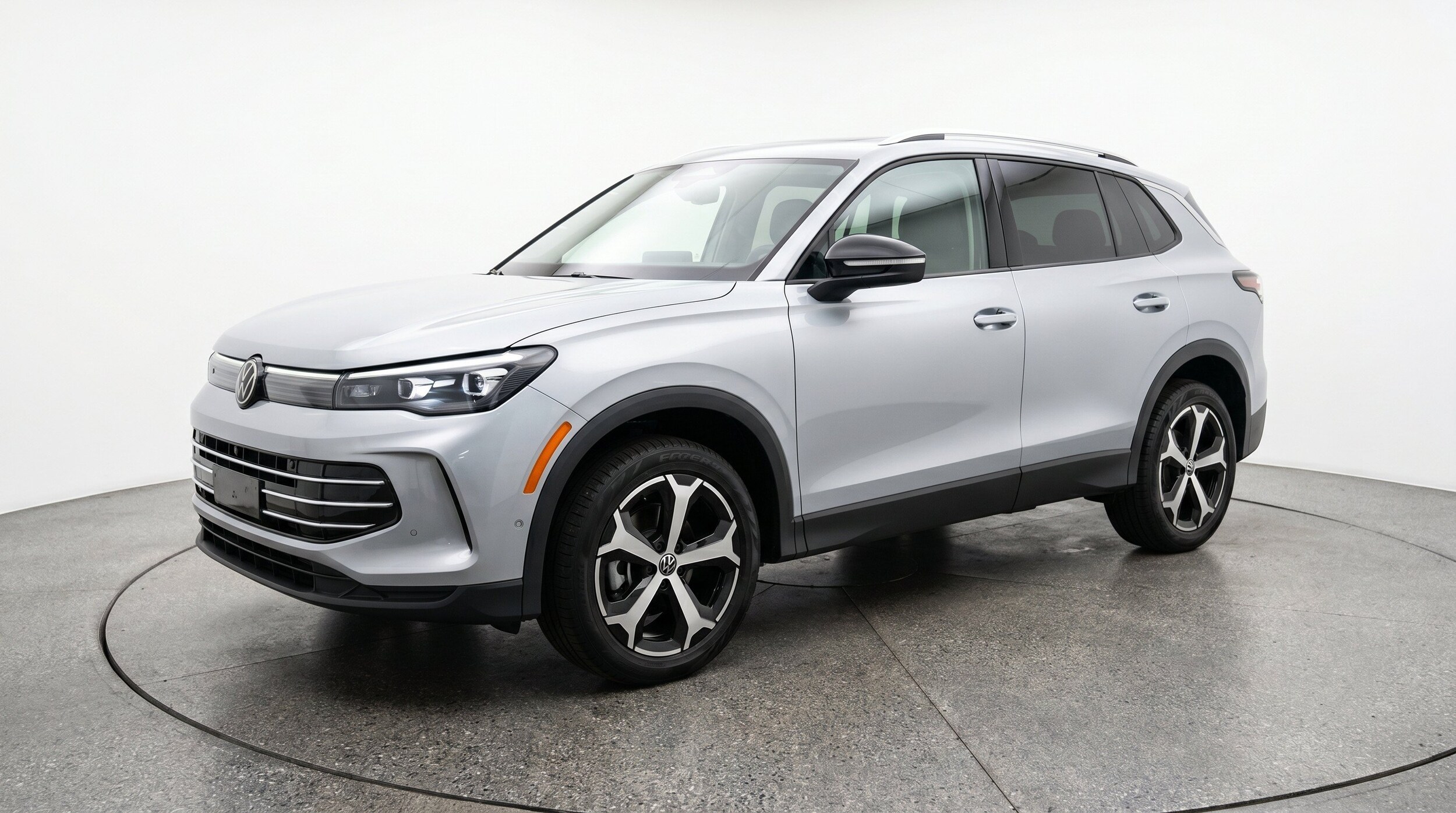 Thumbnail: 2026 Volkswagen Tiguan - 3